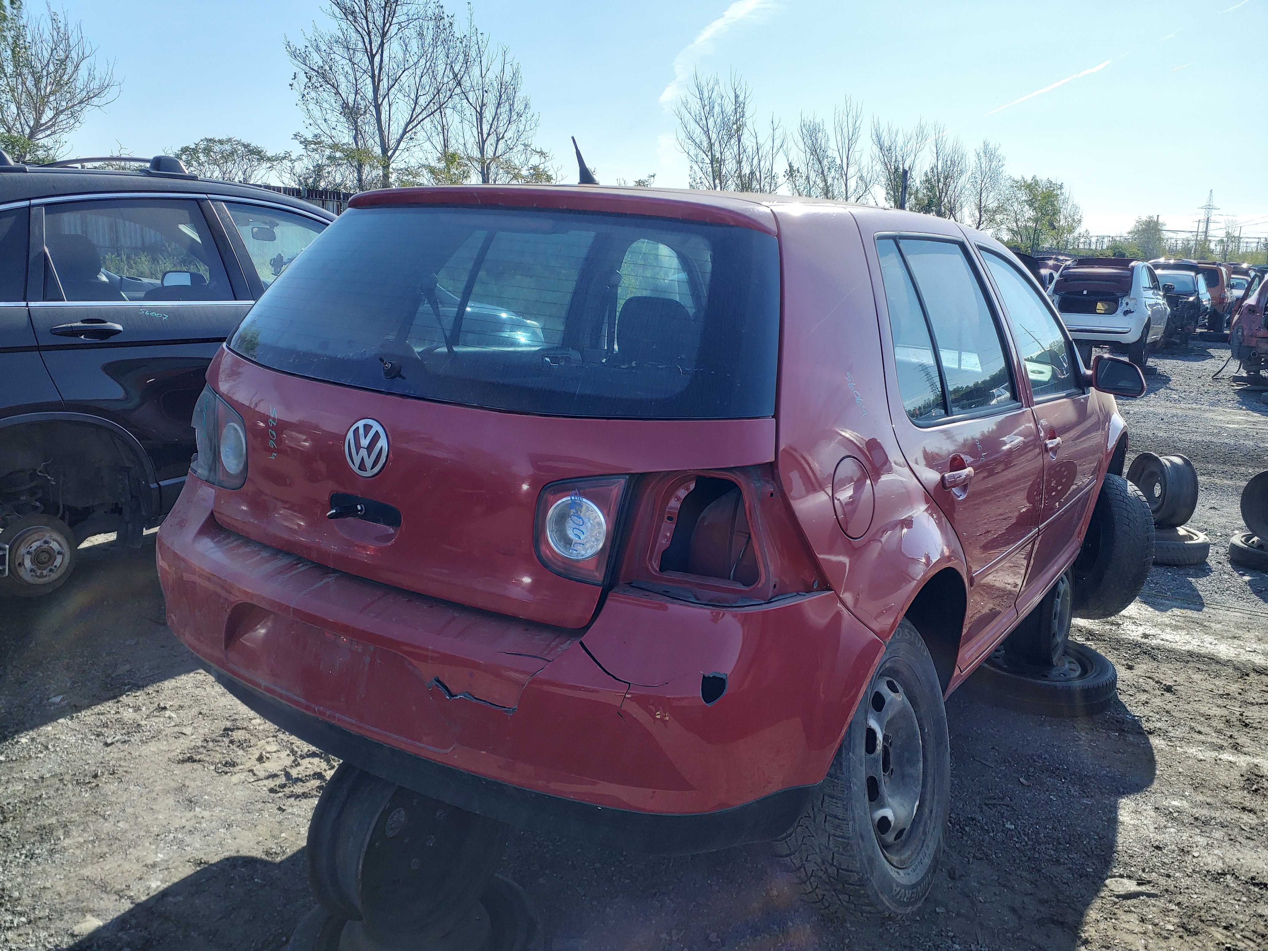 VOLKSWAGEN GOLF 2010