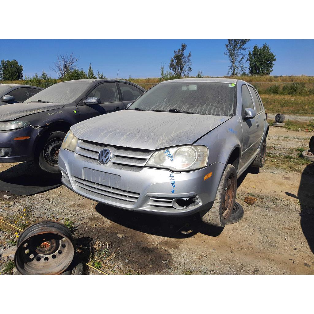 VOLKSWAGEN GOLF 2010