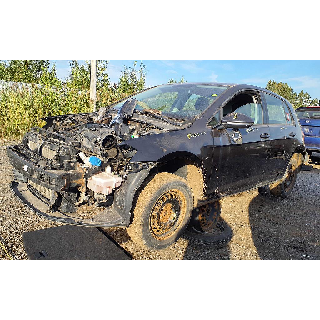 VOLKSWAGEN GOLF 2015