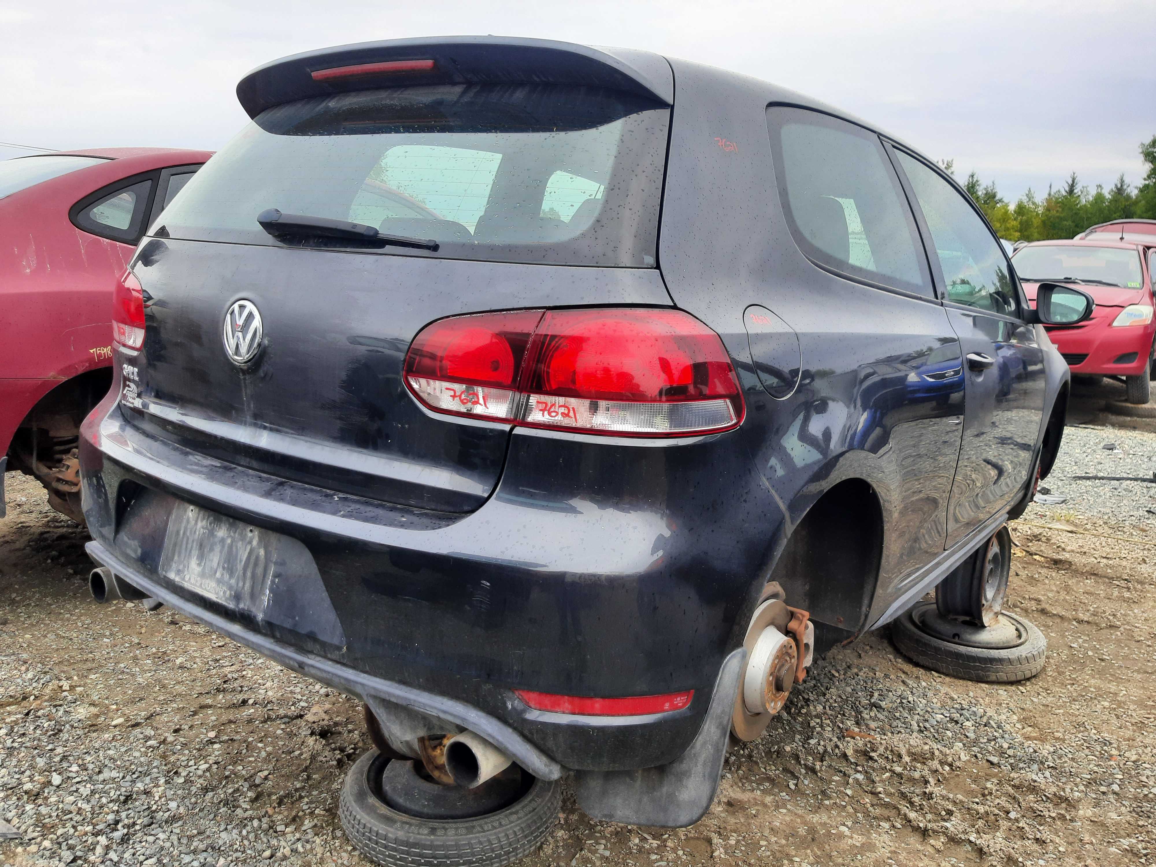 VOLKSWAGEN GTI 2010