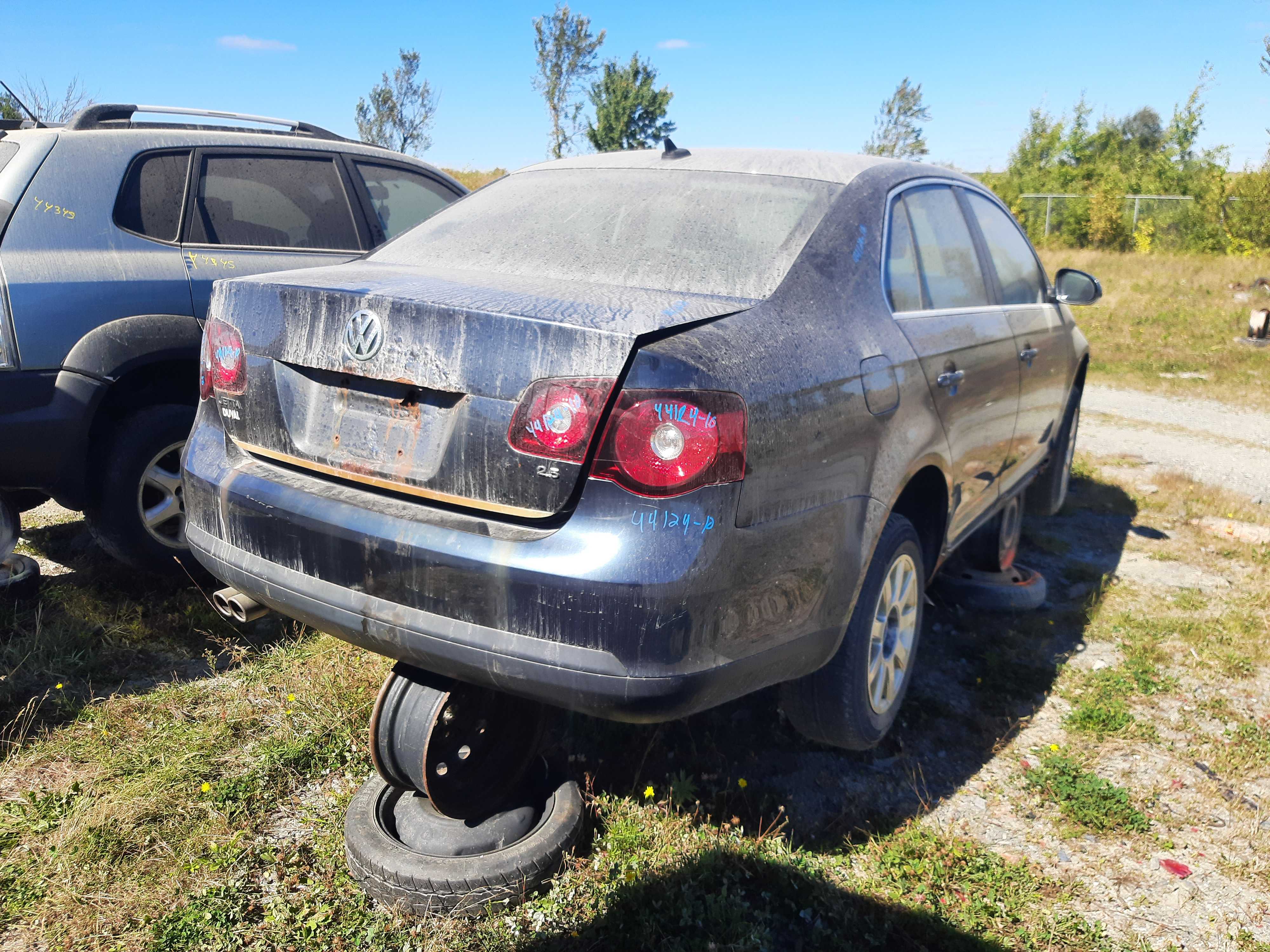 VOLKSWAGEN JETTA 2010
