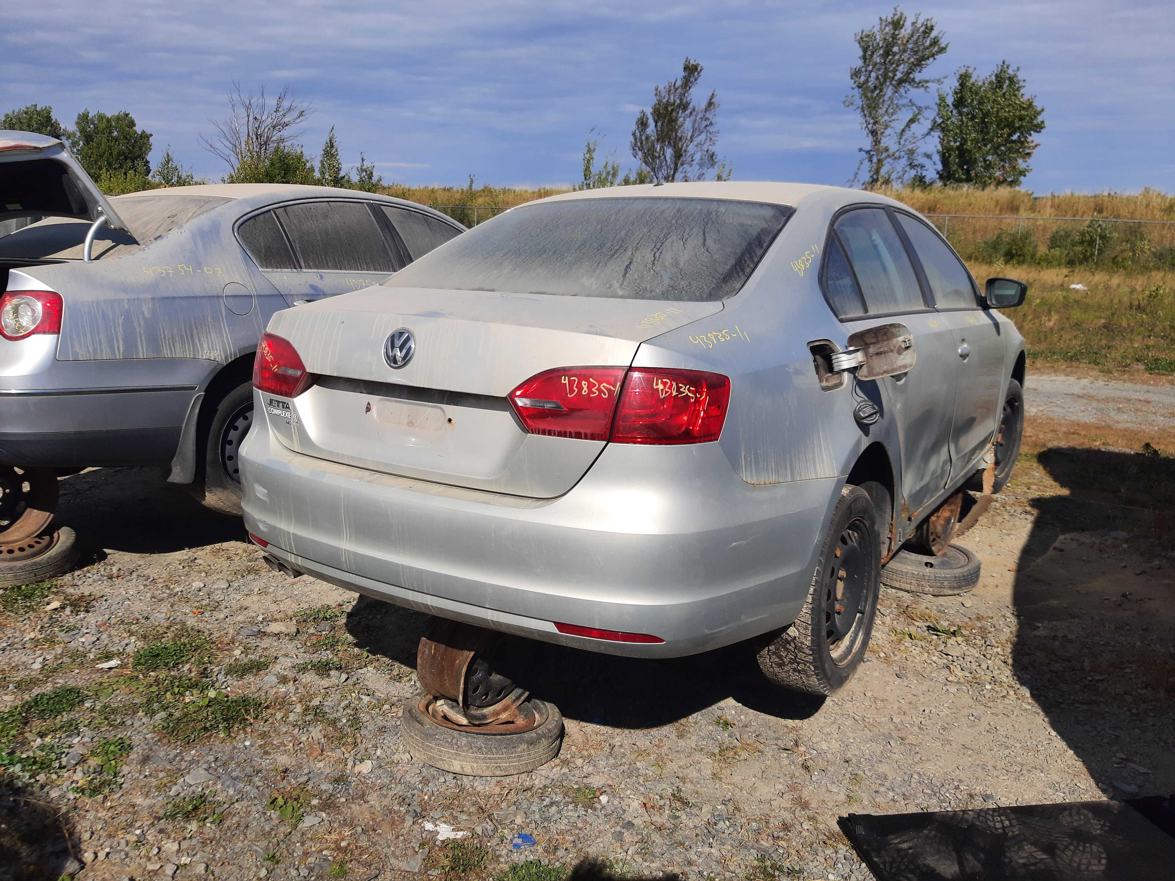 VOLKSWAGEN JETTA 2011