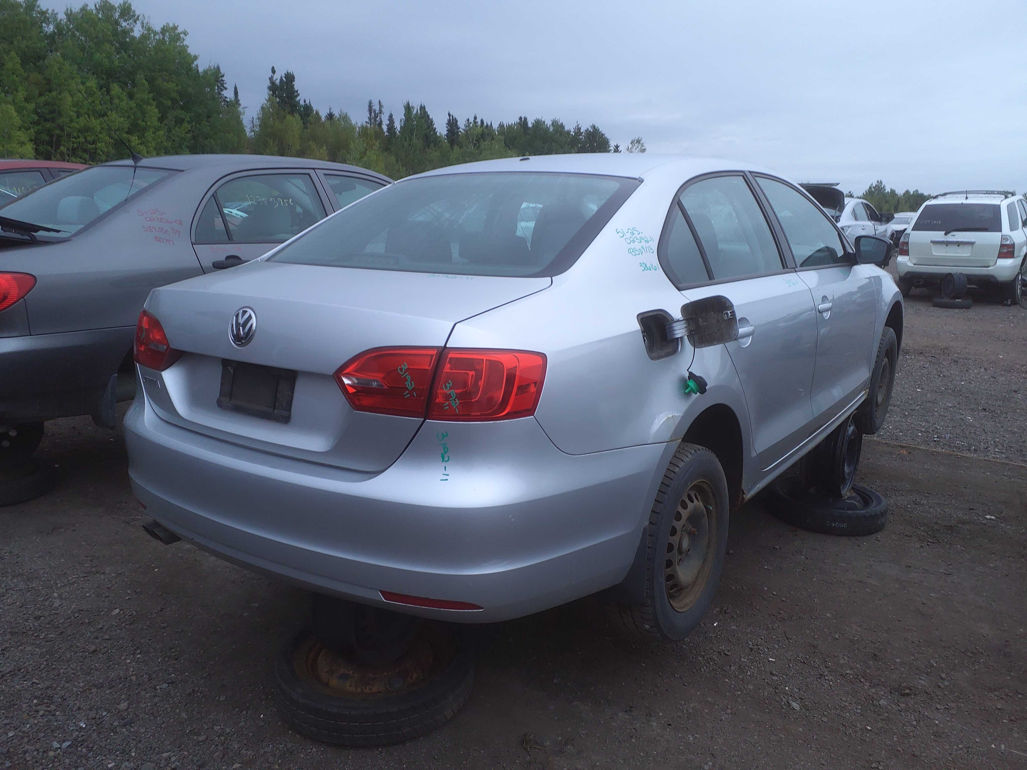 VOLKSWAGEN JETTA 2011