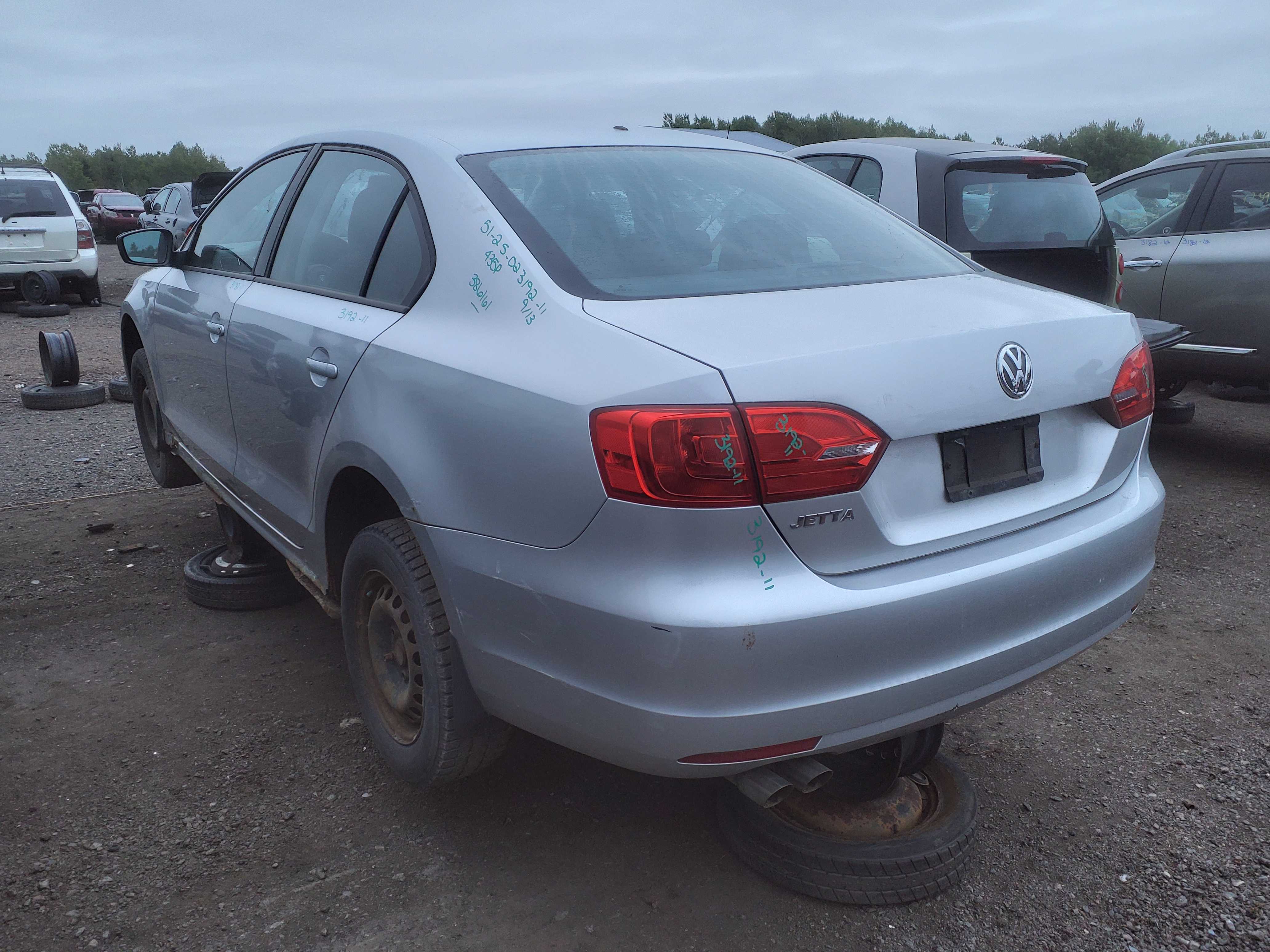 VOLKSWAGEN JETTA 2011