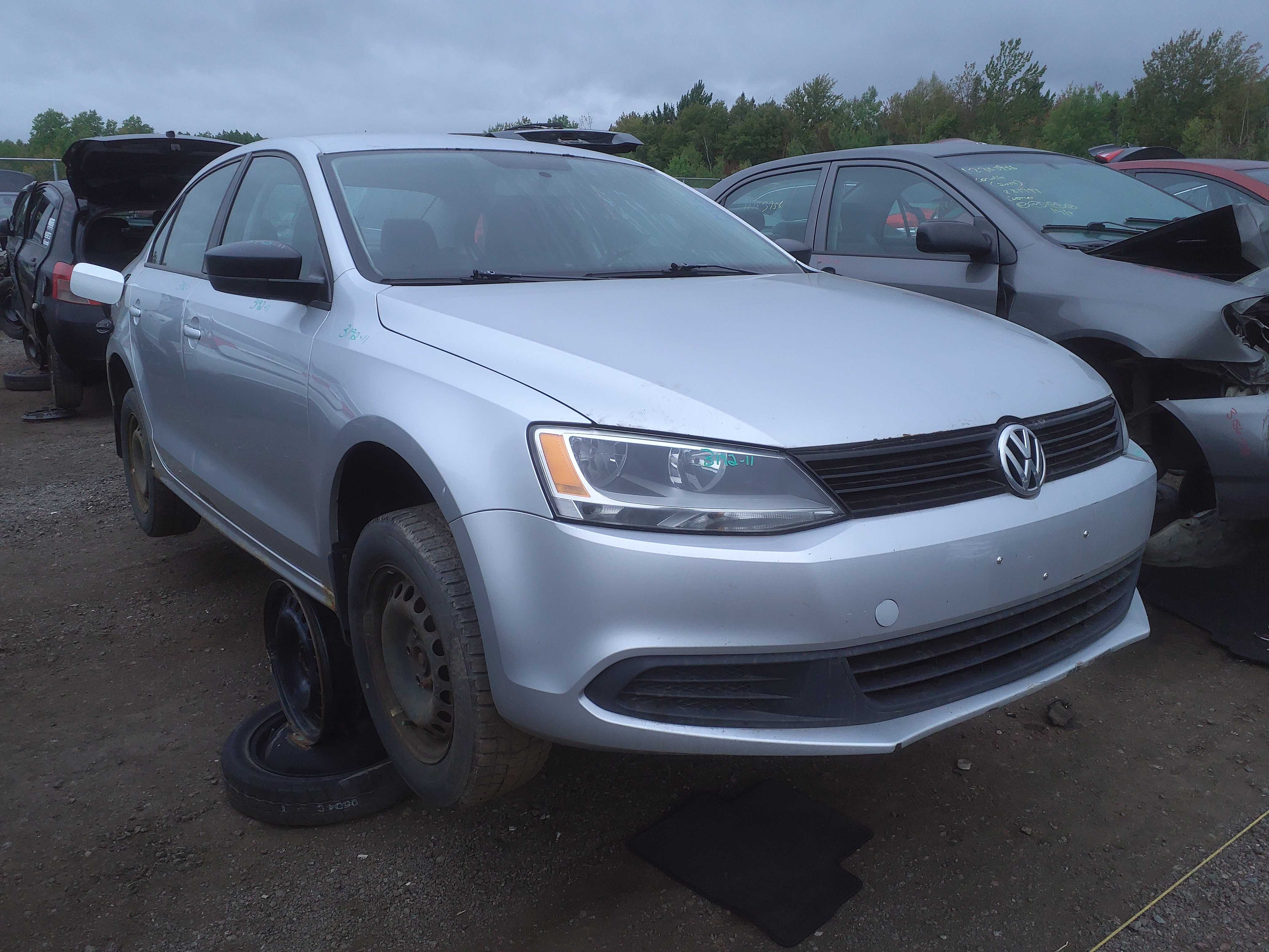 VOLKSWAGEN JETTA 2011