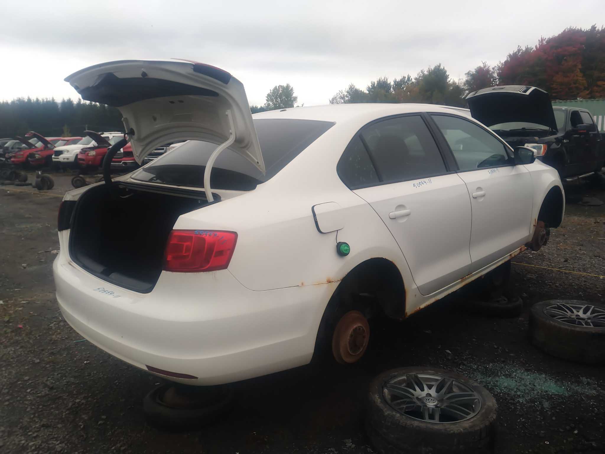 VOLKSWAGEN JETTA 2011