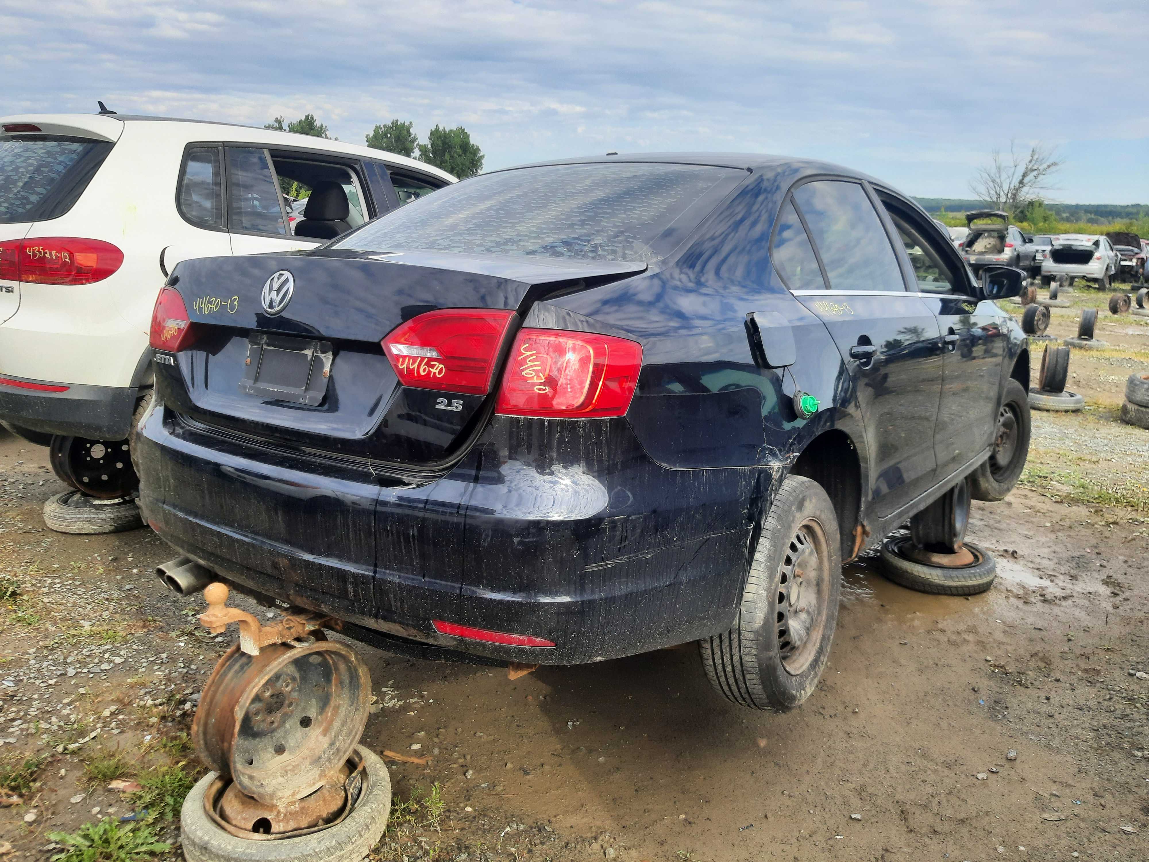 VOLKSWAGEN JETTA 2013