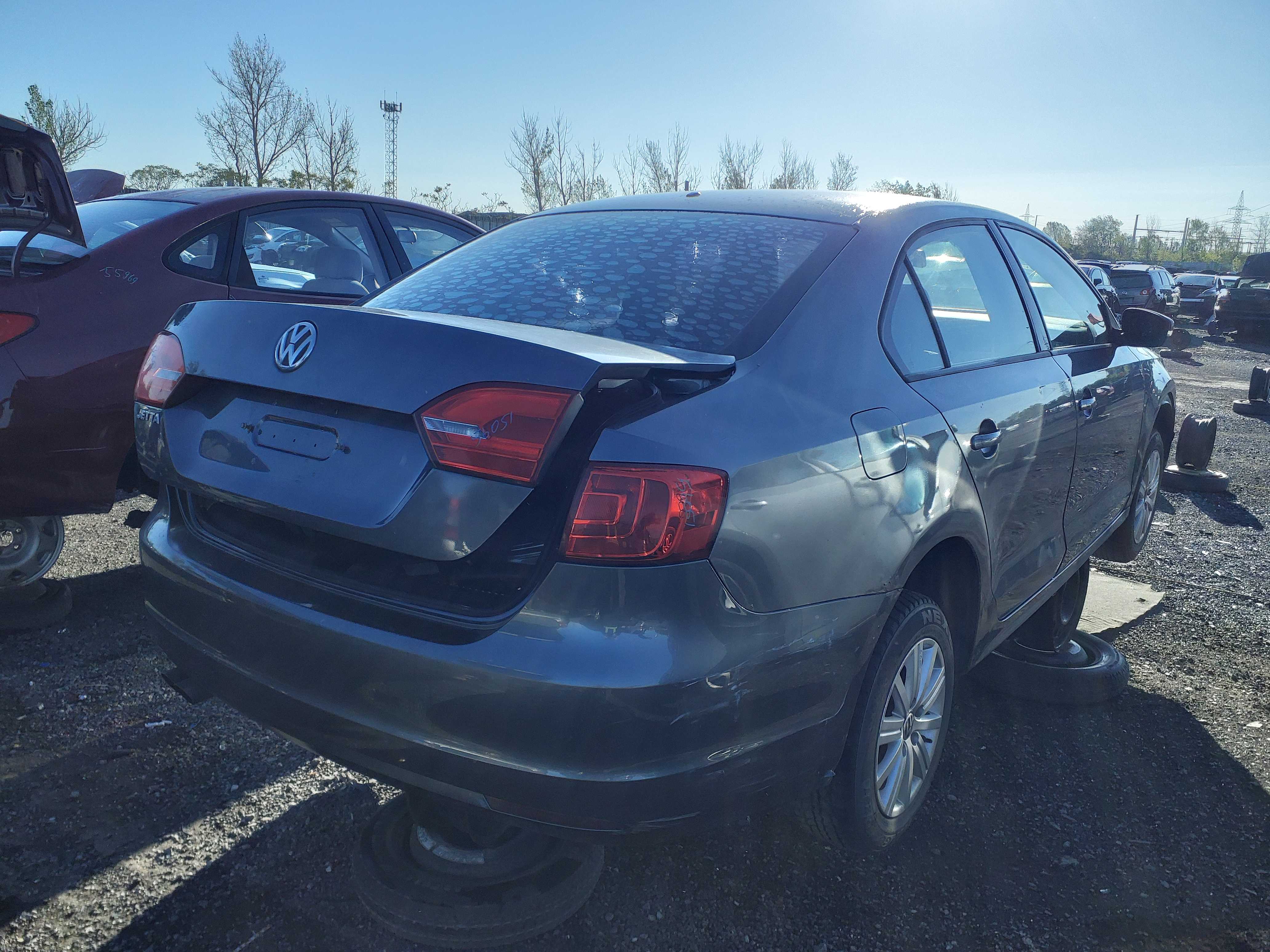 VOLKSWAGEN JETTA 2013