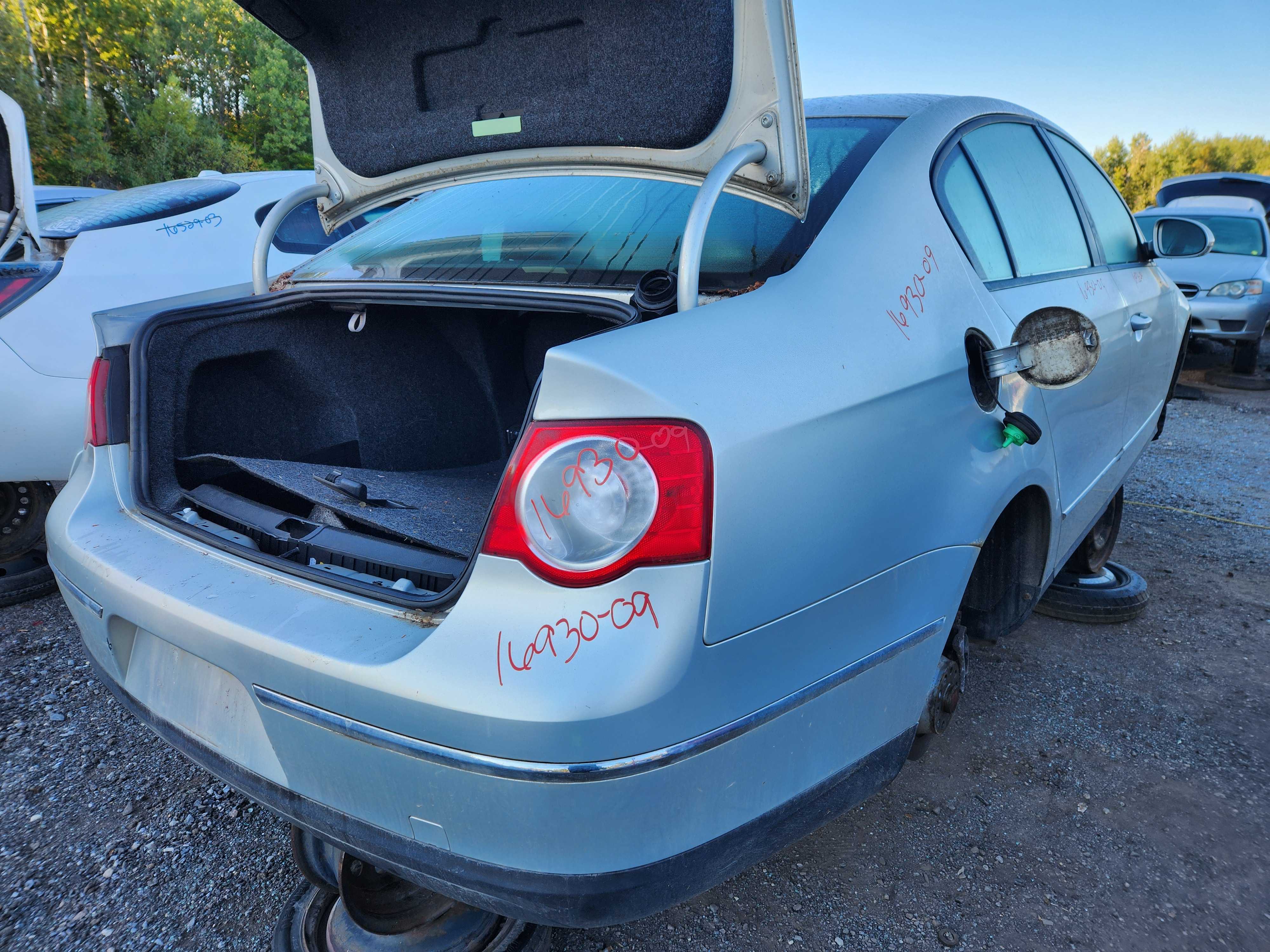 VOLKSWAGEN PASSAT 2009
