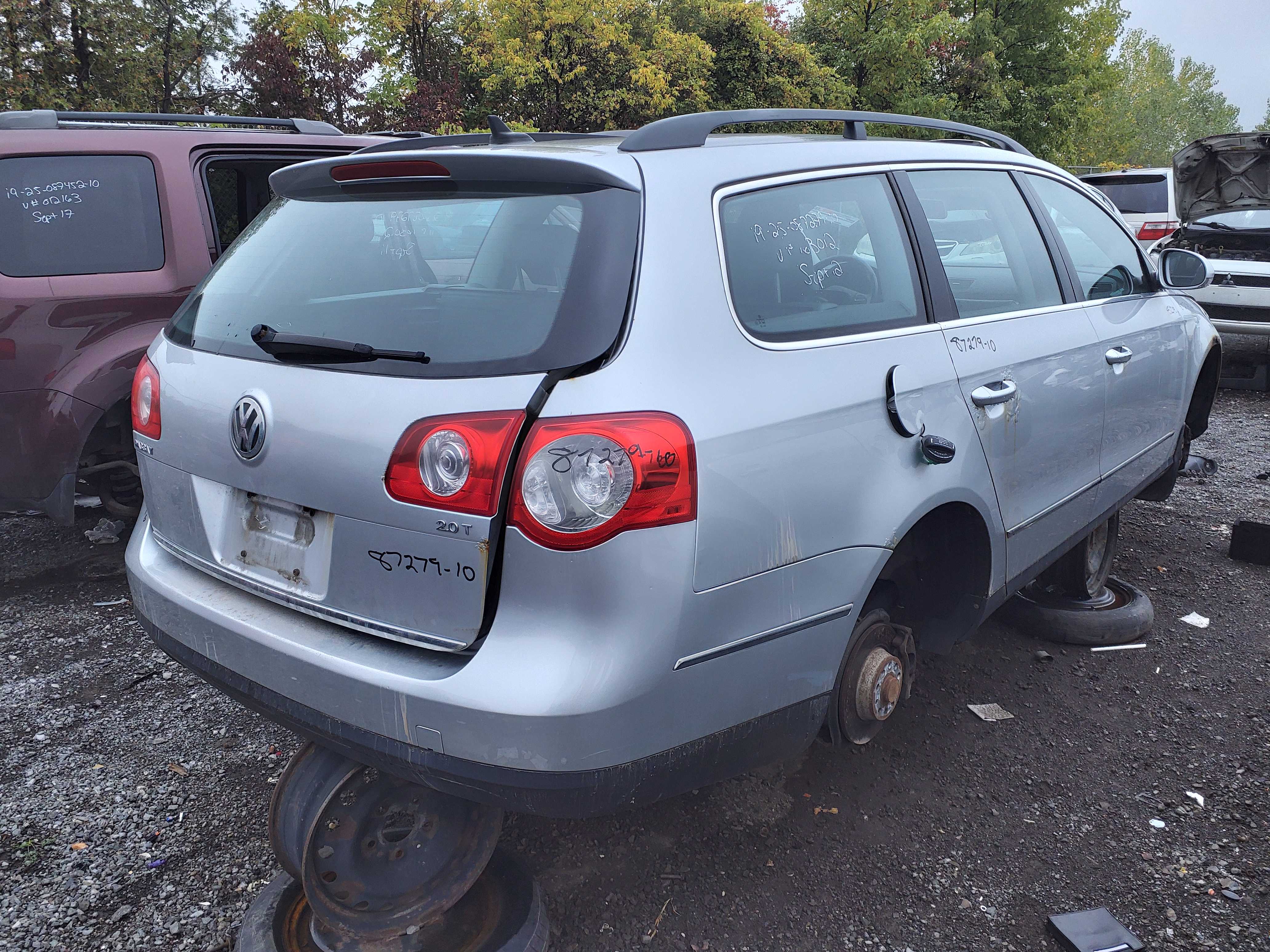 VOLKSWAGEN PASSAT 2010