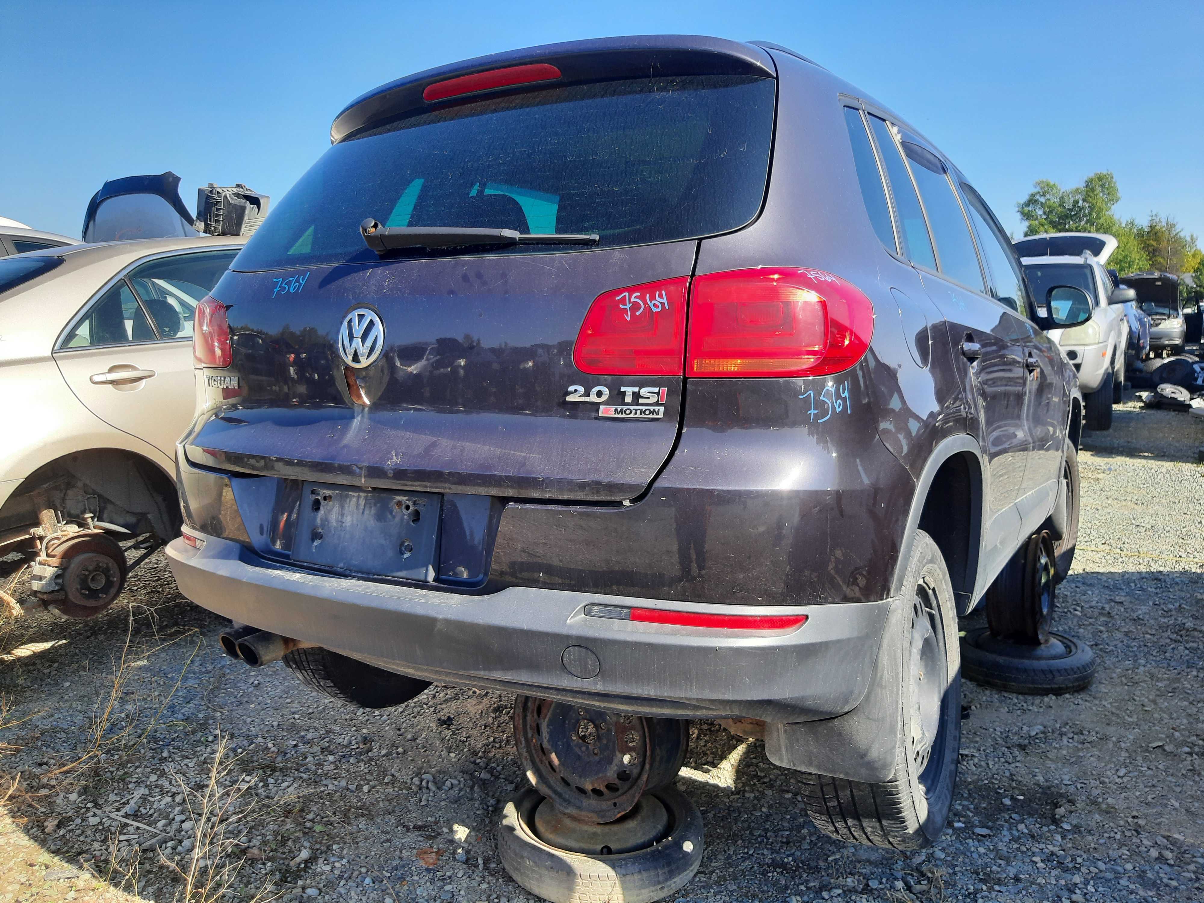 VOLKSWAGEN TIGUAN 2016