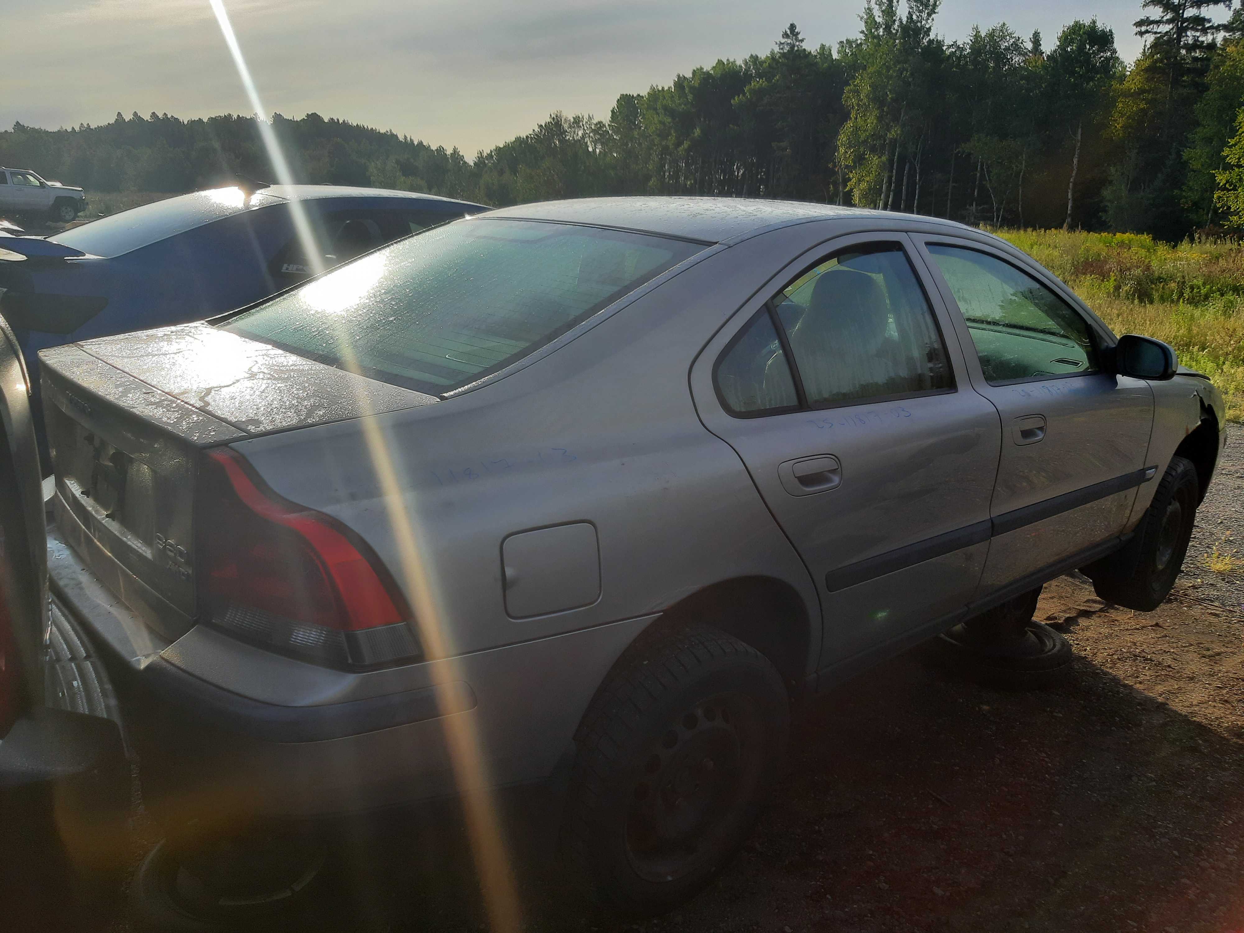 VOLVO S60 2003