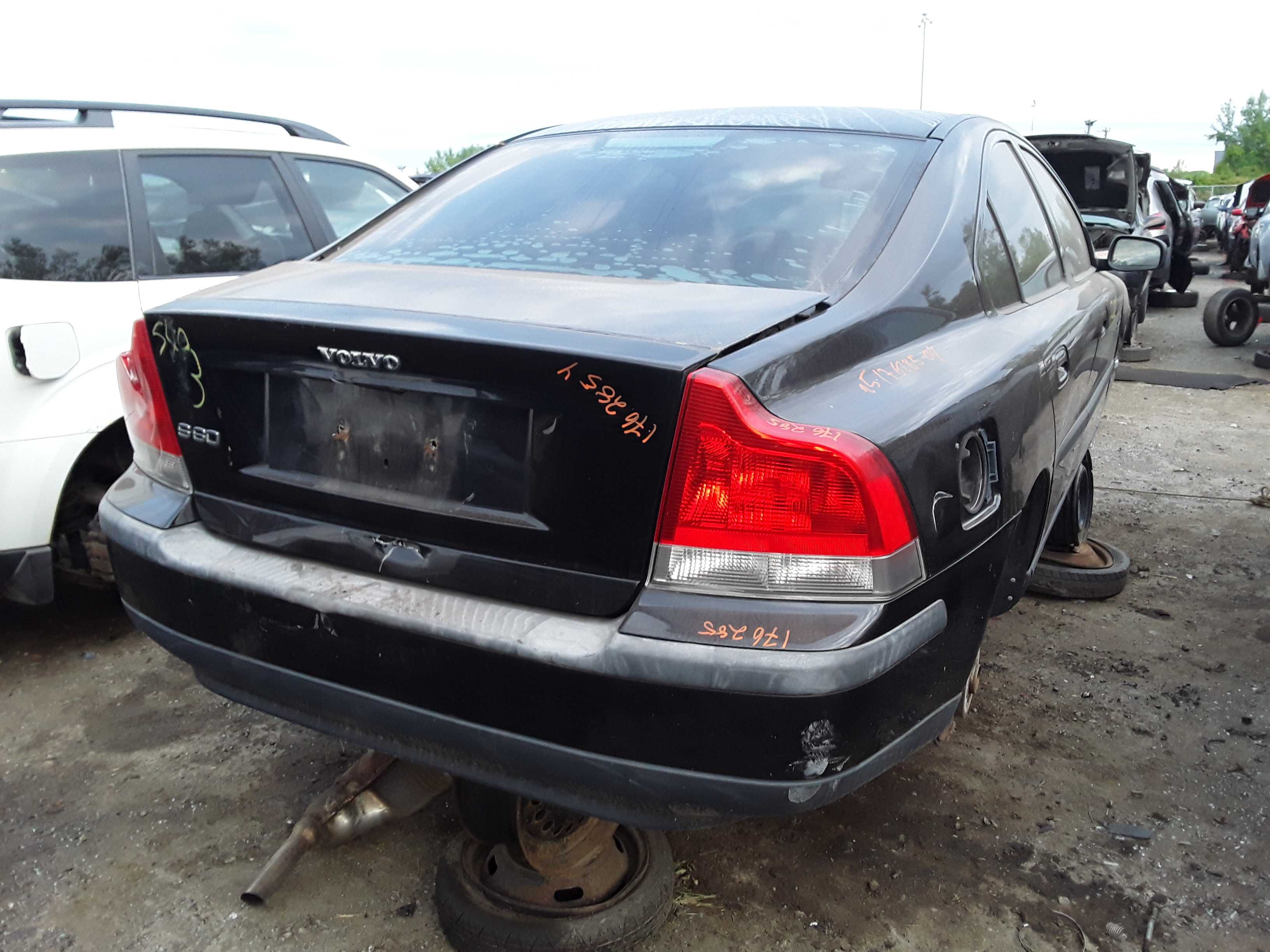 VOLVO S60 2004