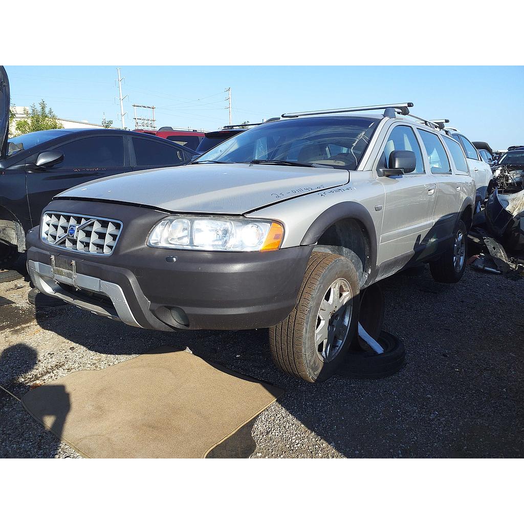 VOLVO XC70 2005