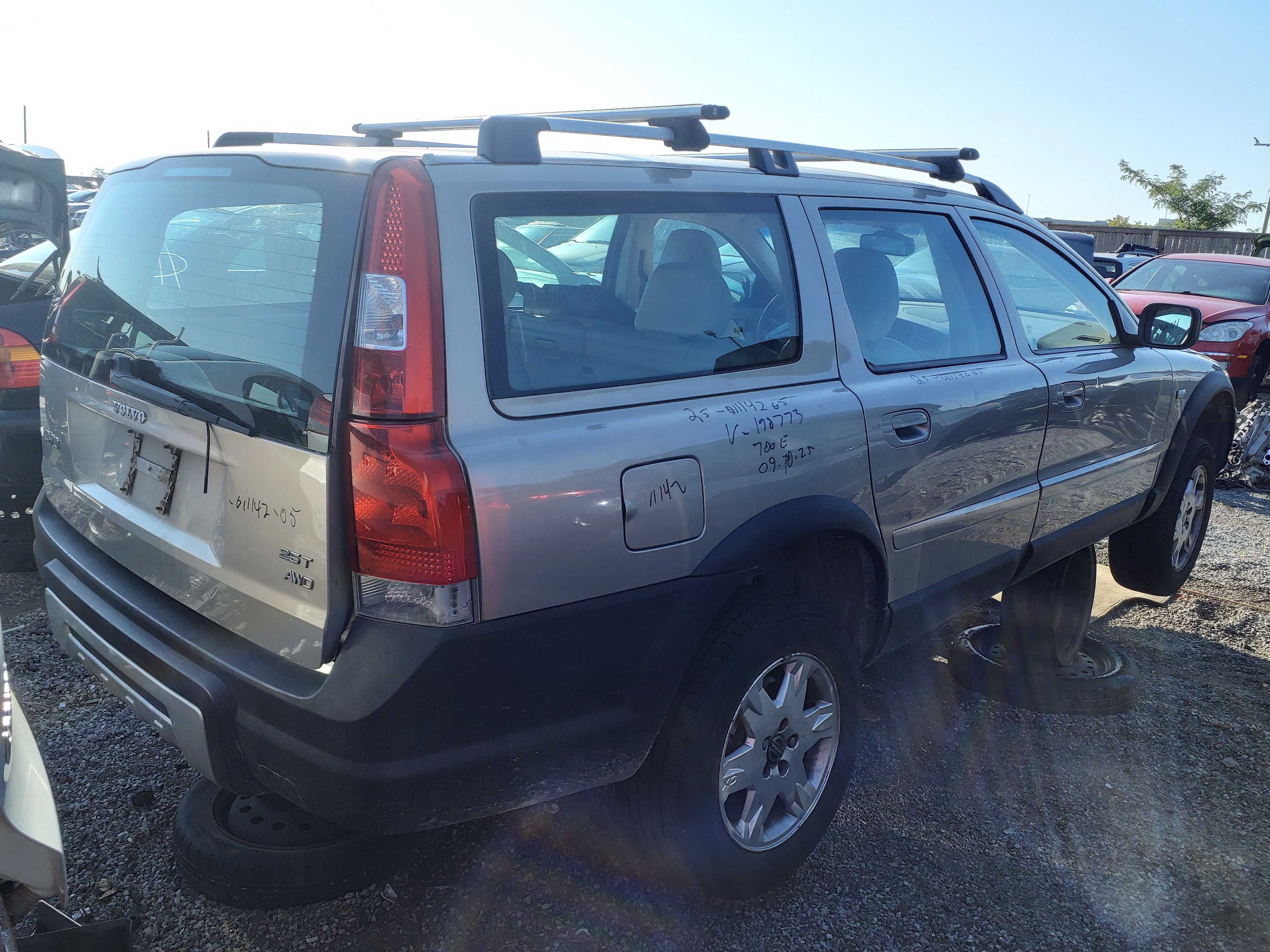VOLVO XC70 2005