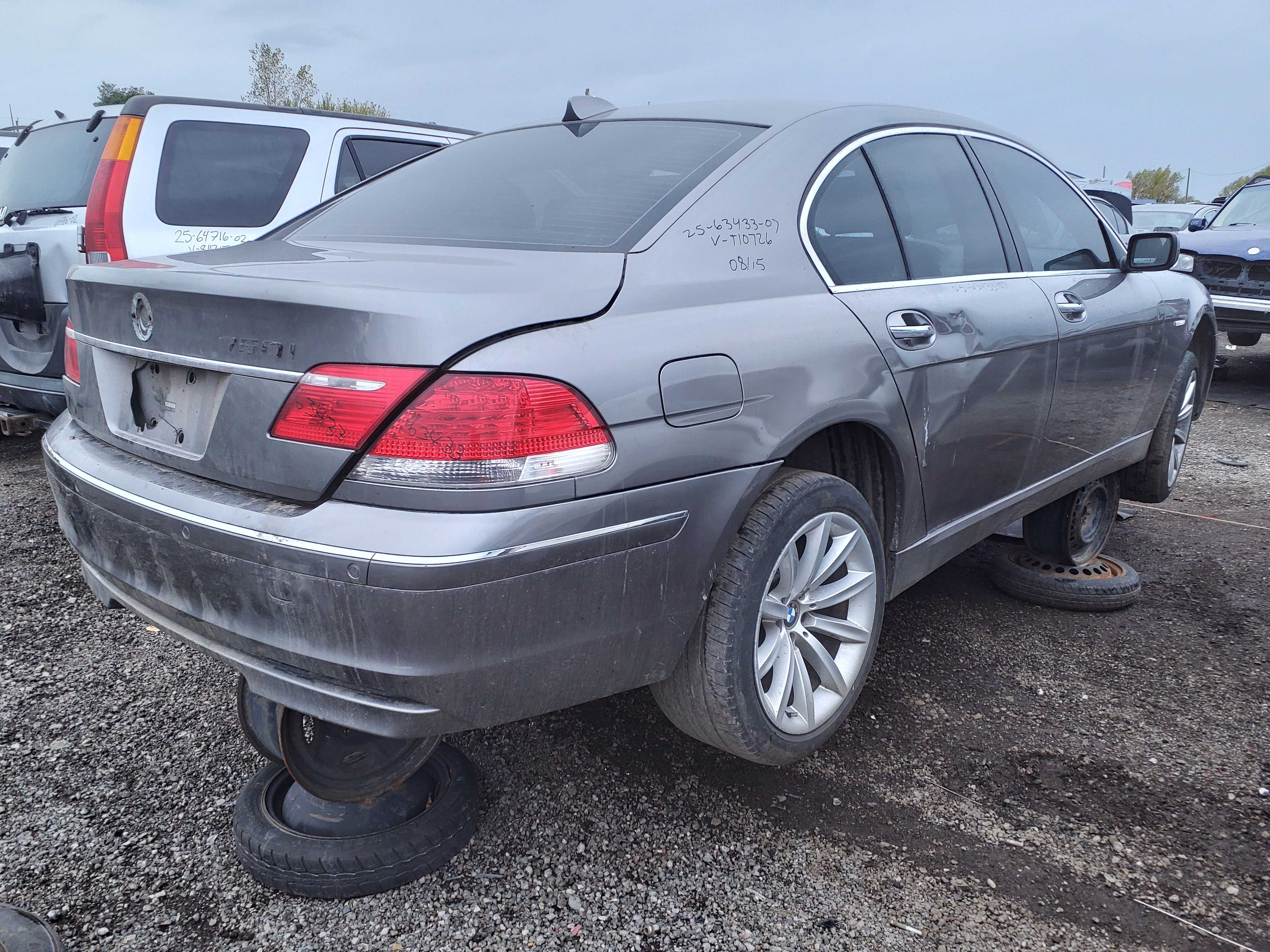 BMW 750 2007