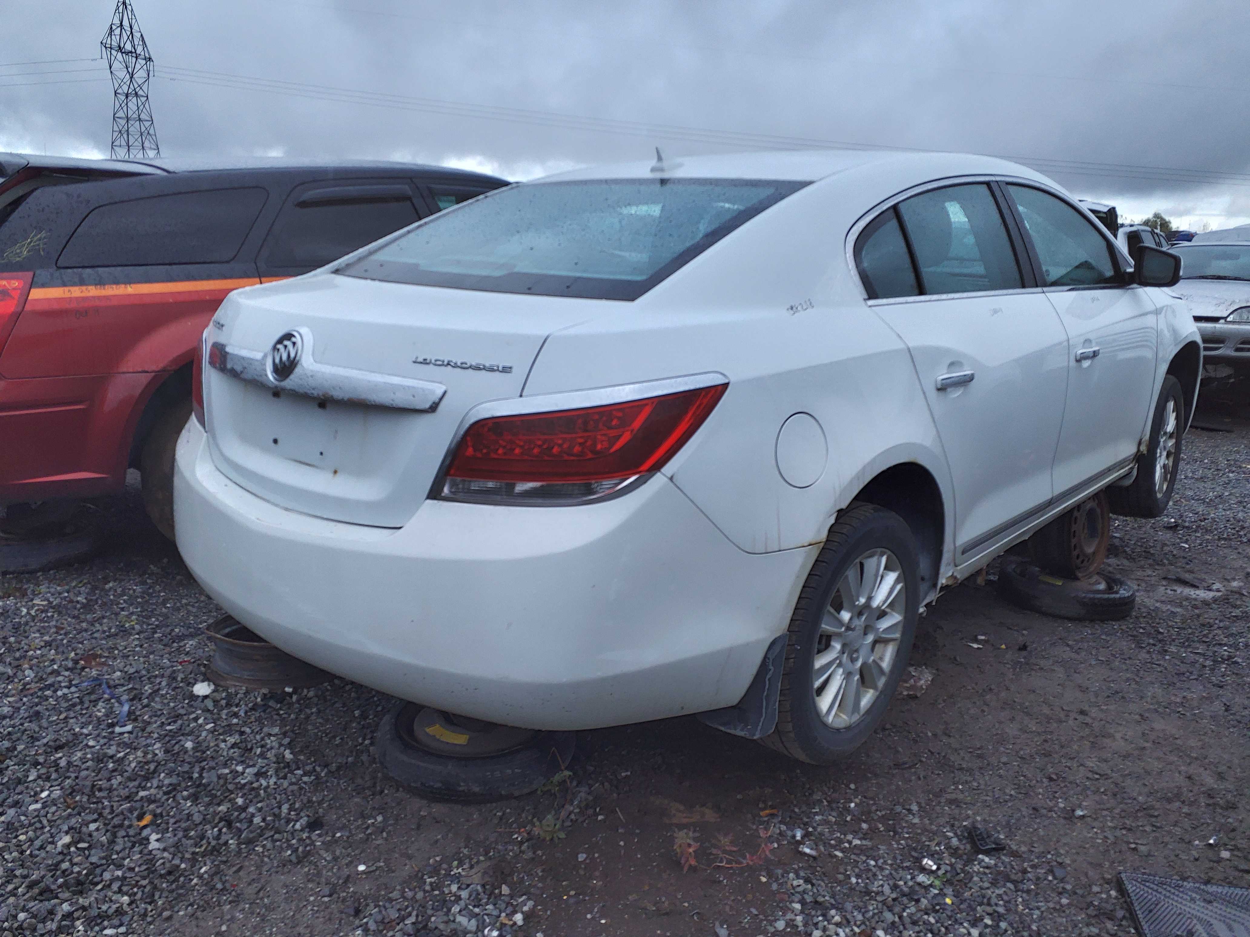 BUICK LACROSSE 2010