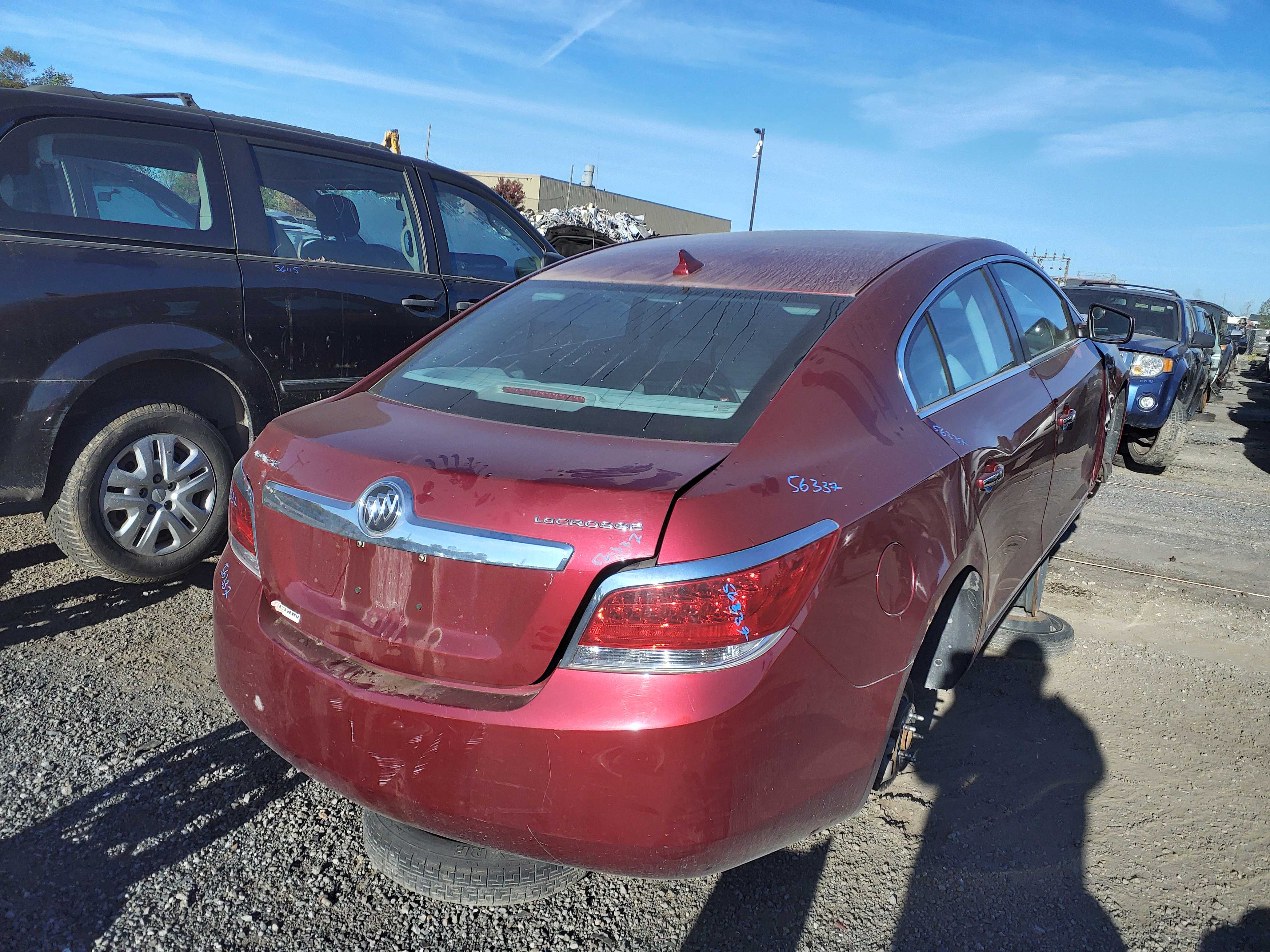 BUICK LACROSSE 2011