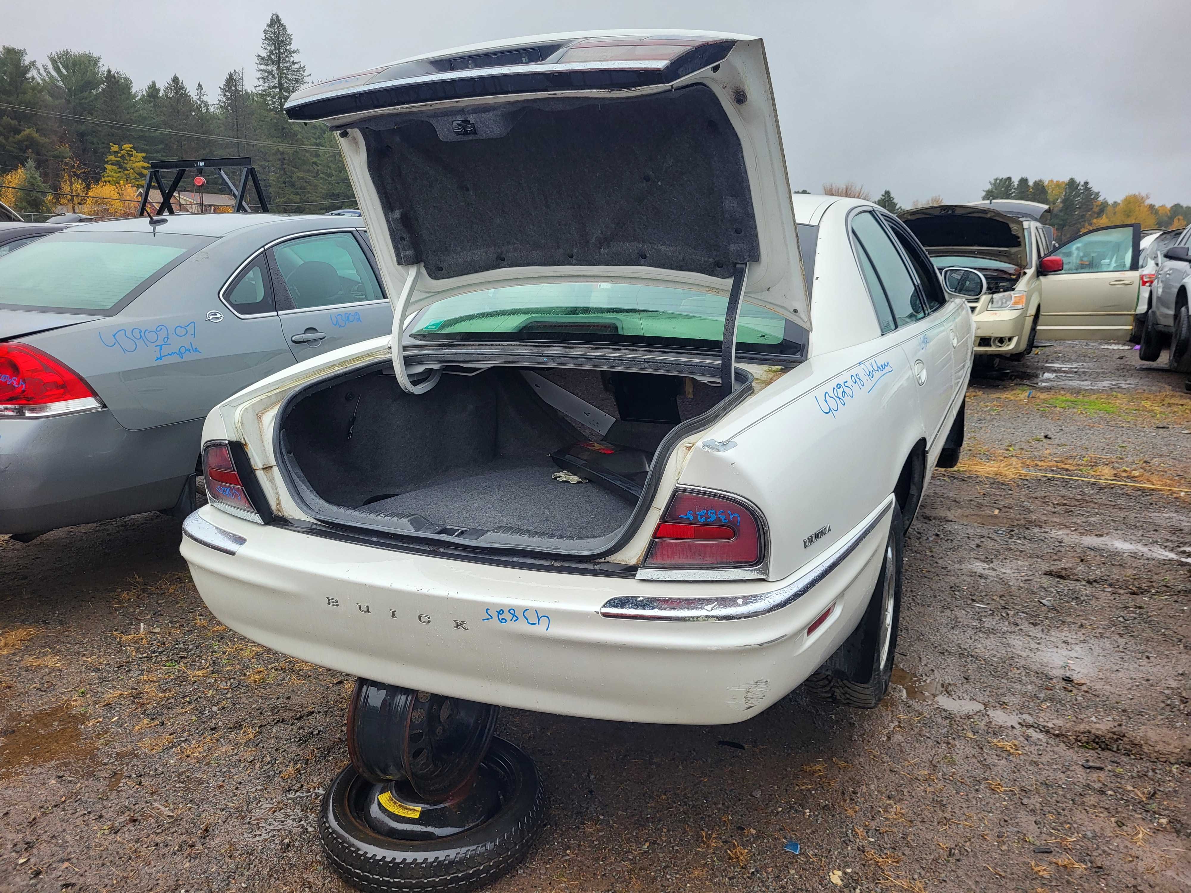 BUICK PARK AVENUE 1998