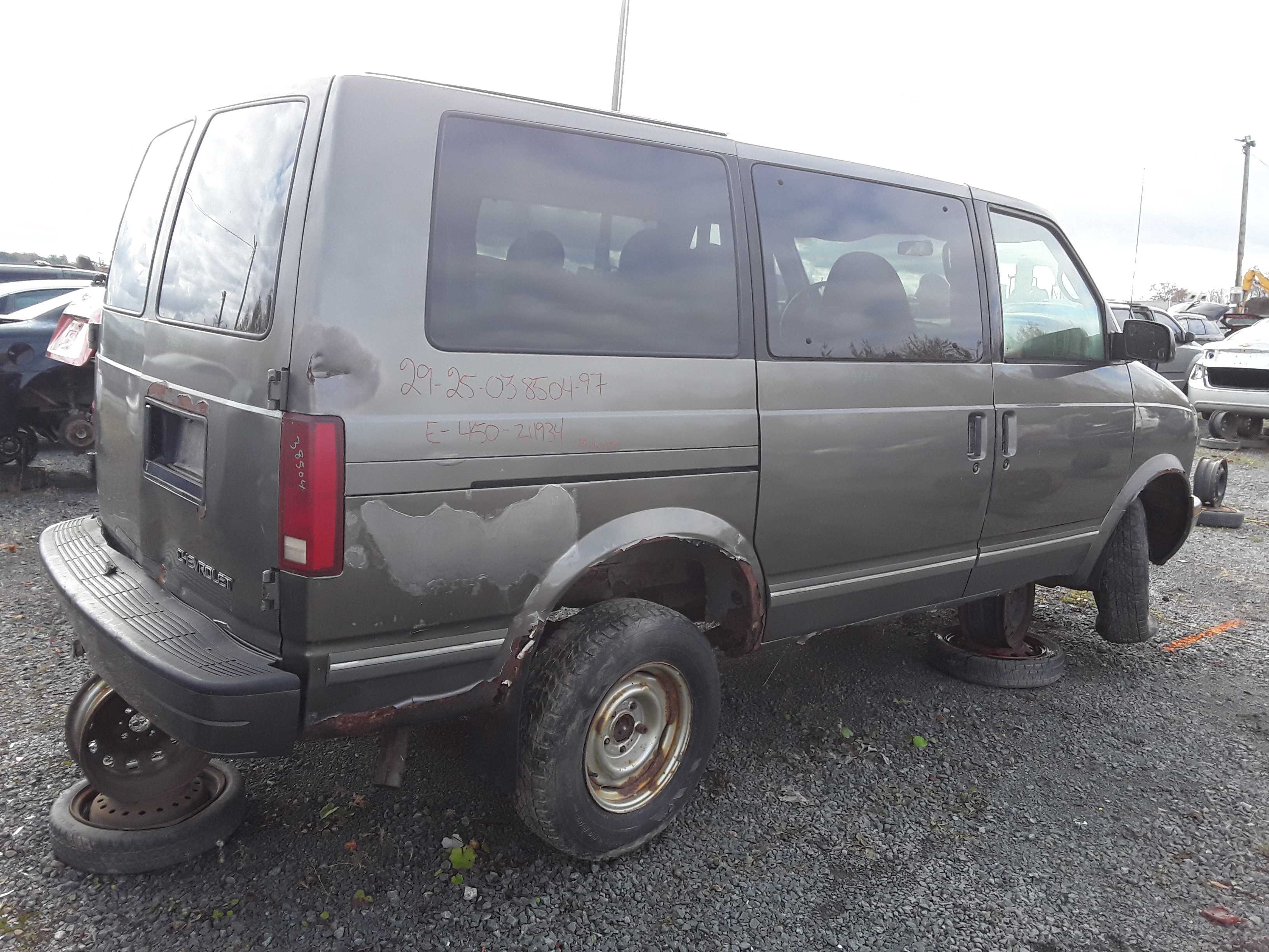 CHEVROLET ASTRO 1997