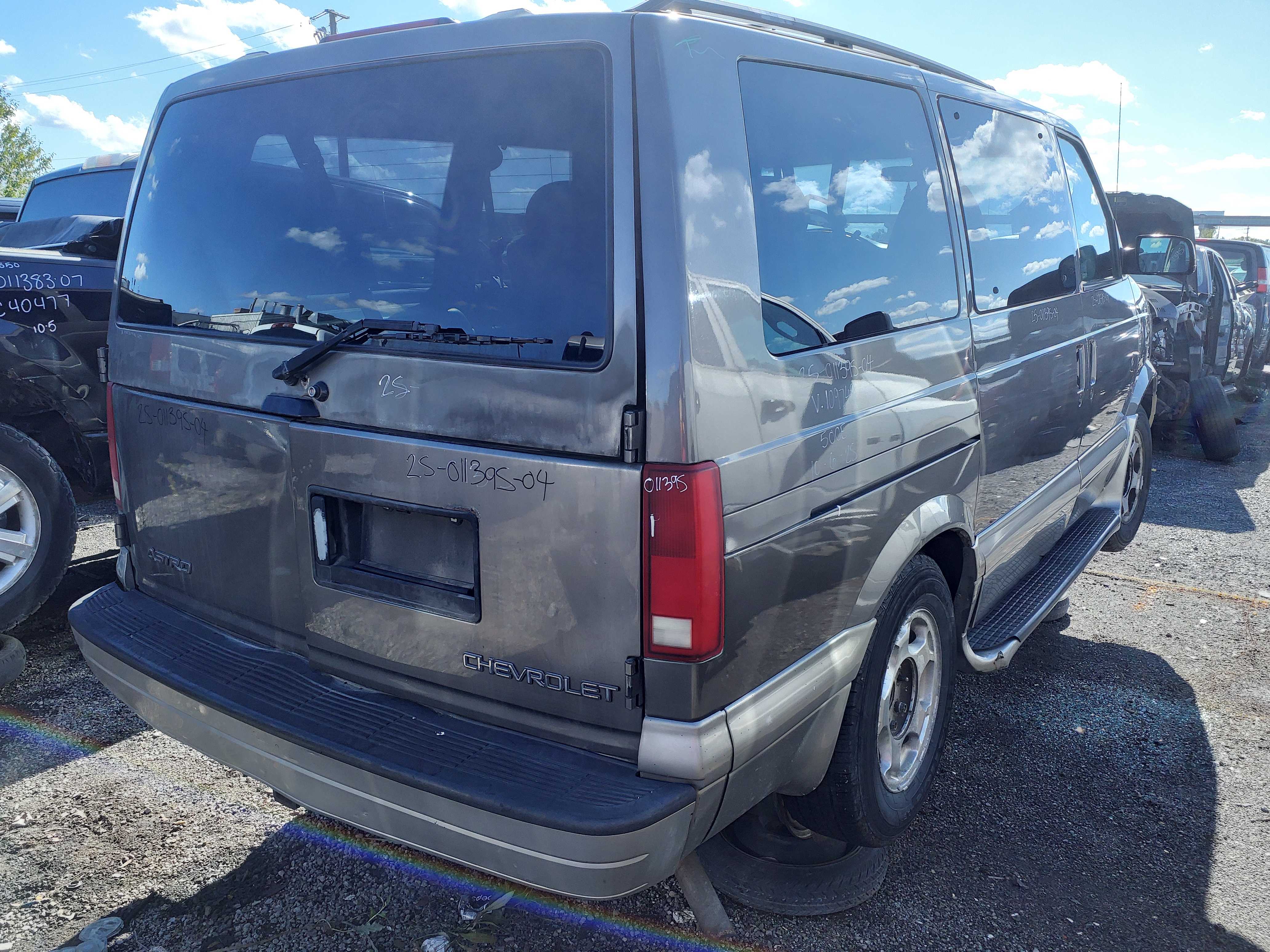 CHEVROLET ASTRO 2004