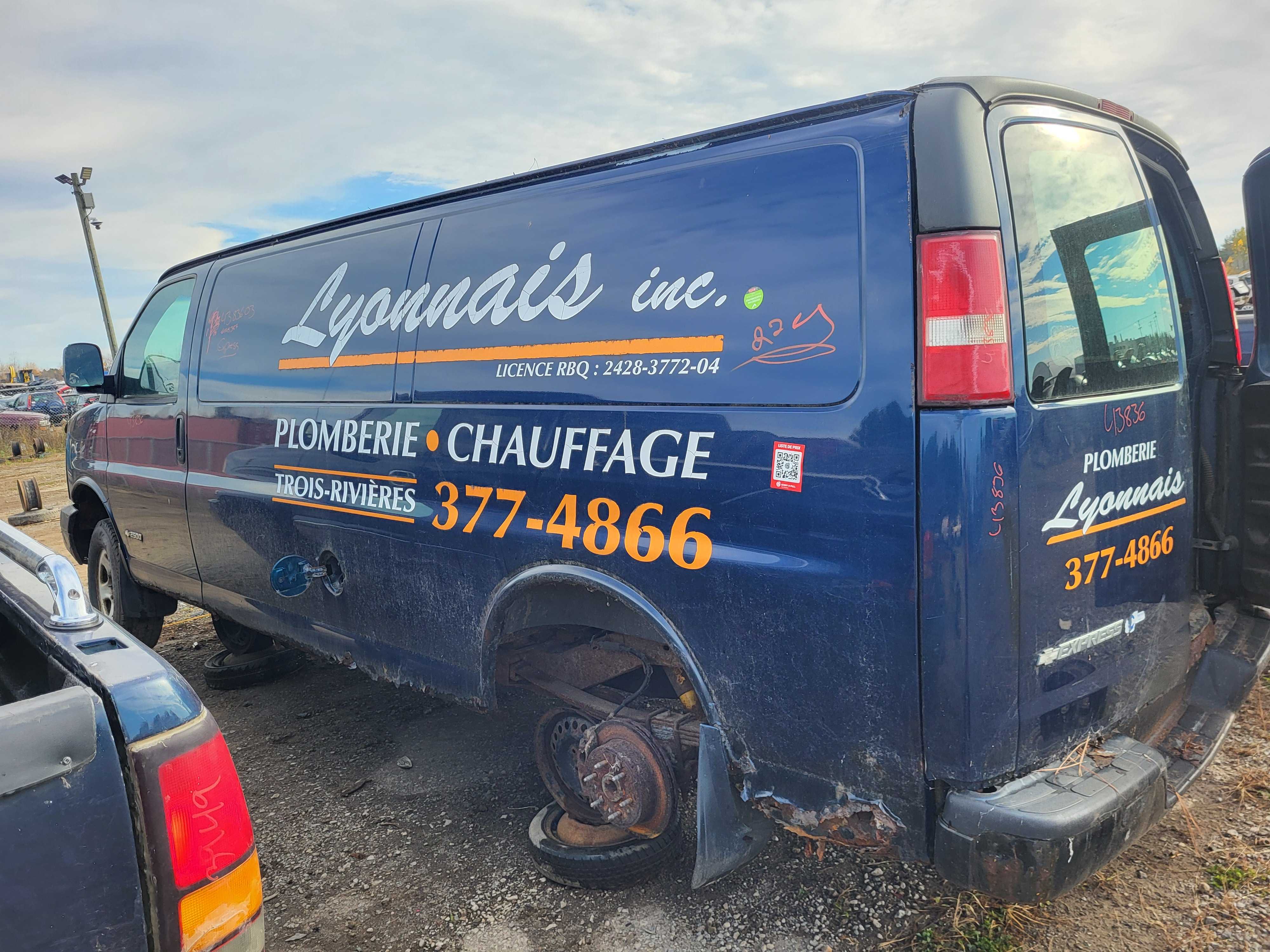 CHEVROLET EXPRESS VAN 2003