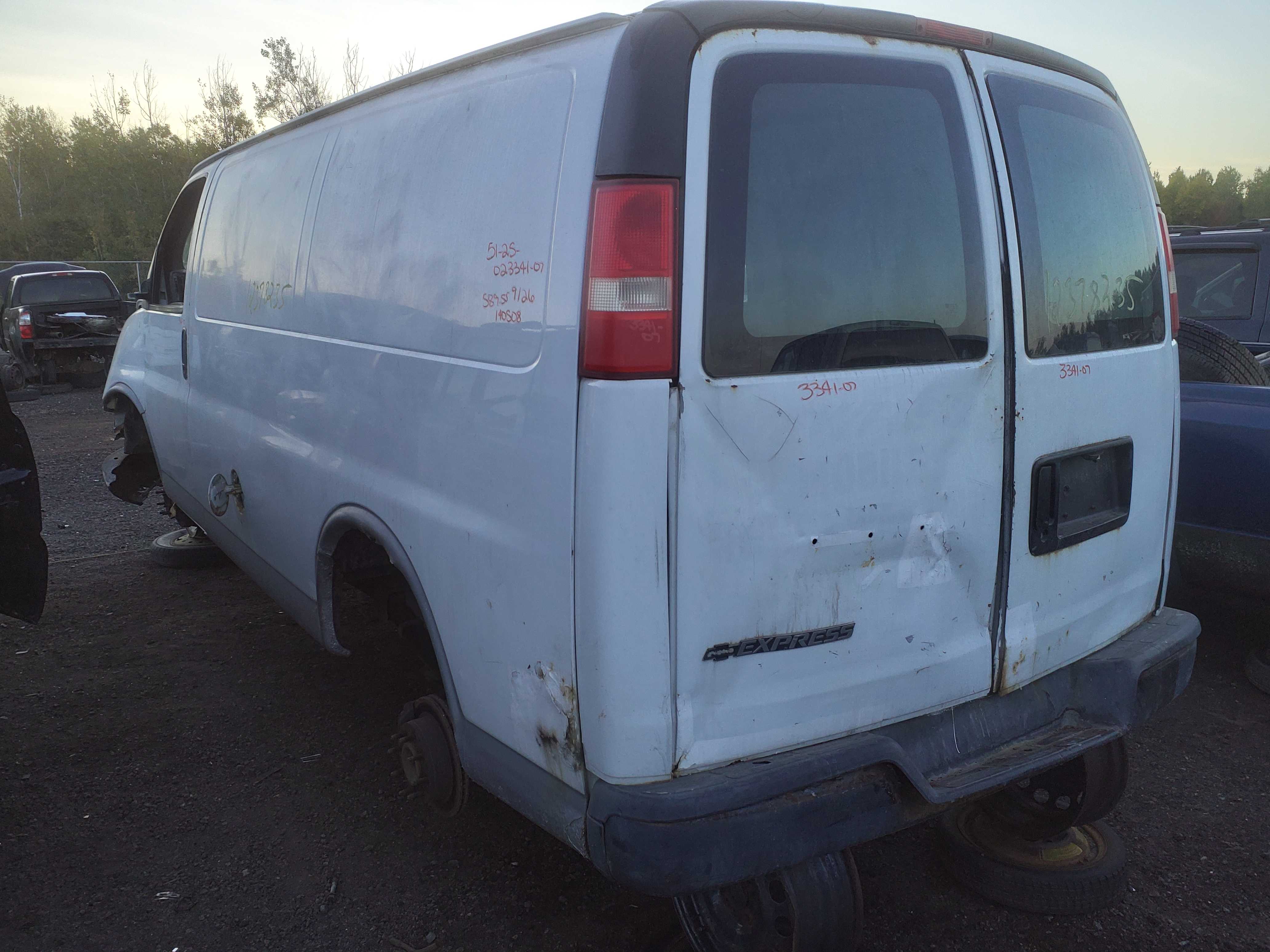CHEVROLET EXPRESS VAN 2007