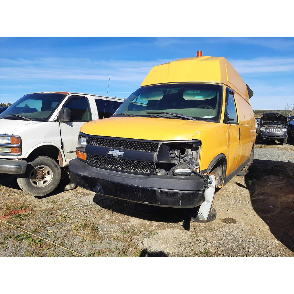 CHEVROLET EXPRESS VAN 2011