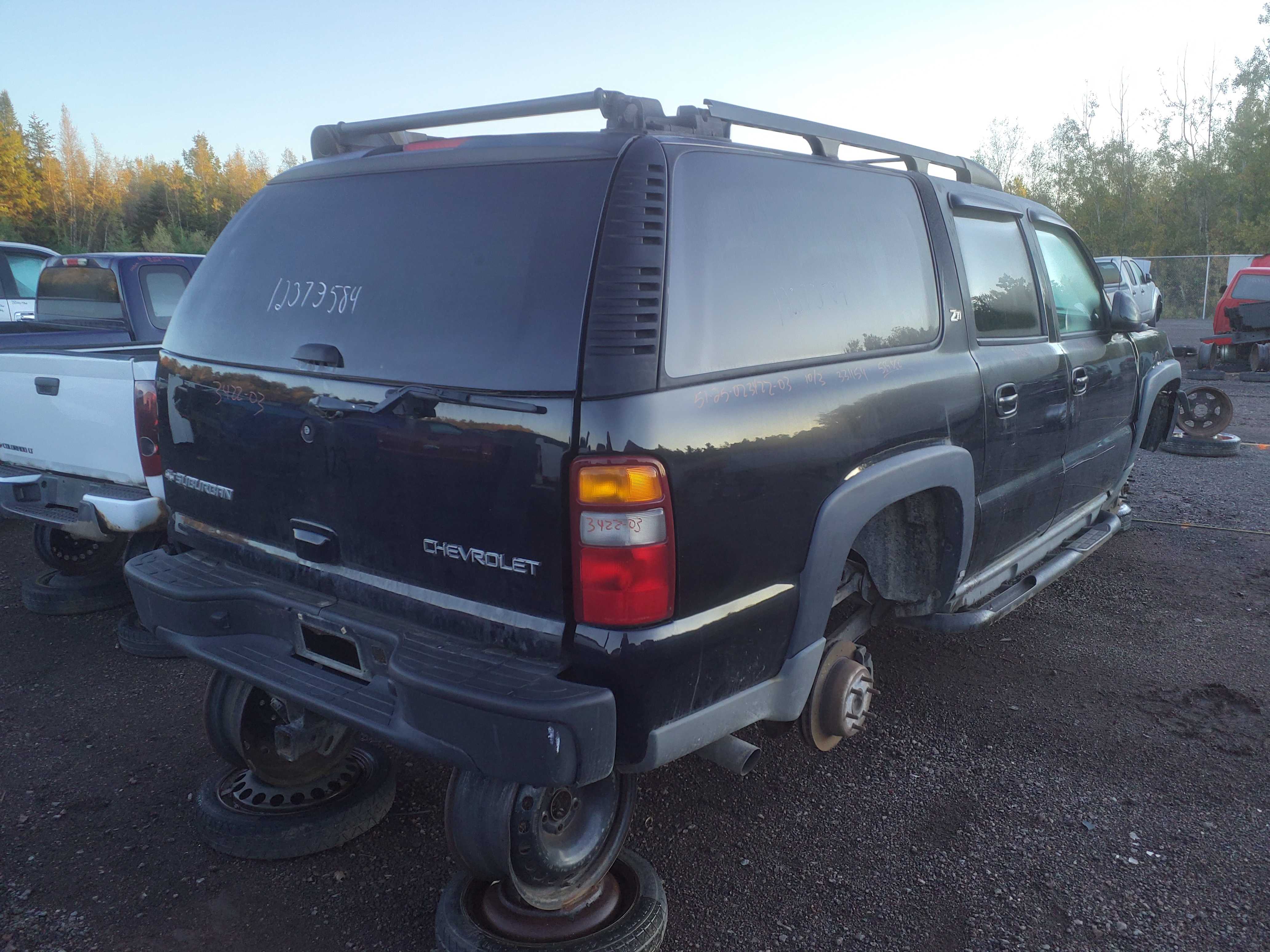 CHEVROLET SUBURBAN 2003