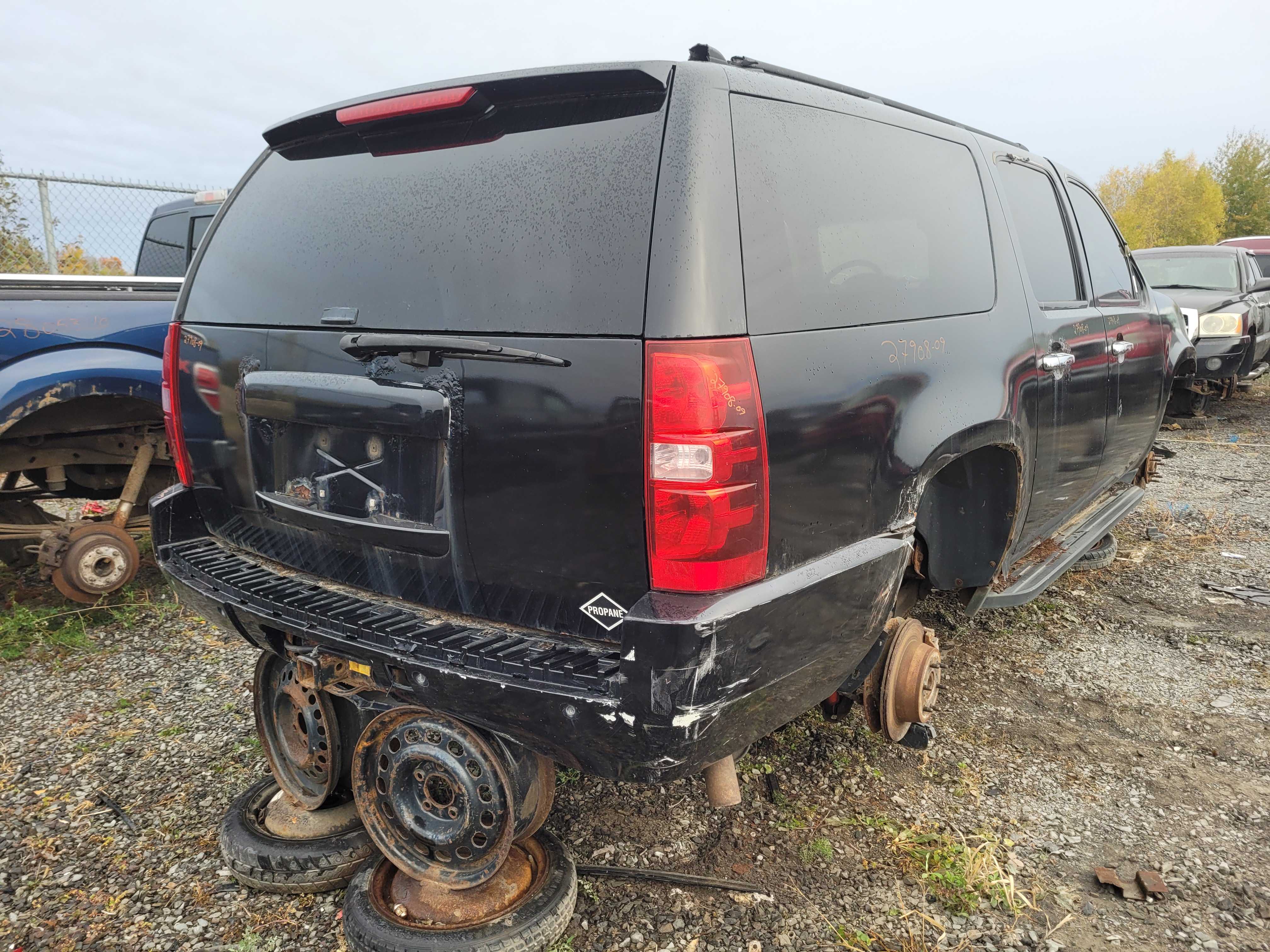 CHEVROLET SUBURBAN 2009
