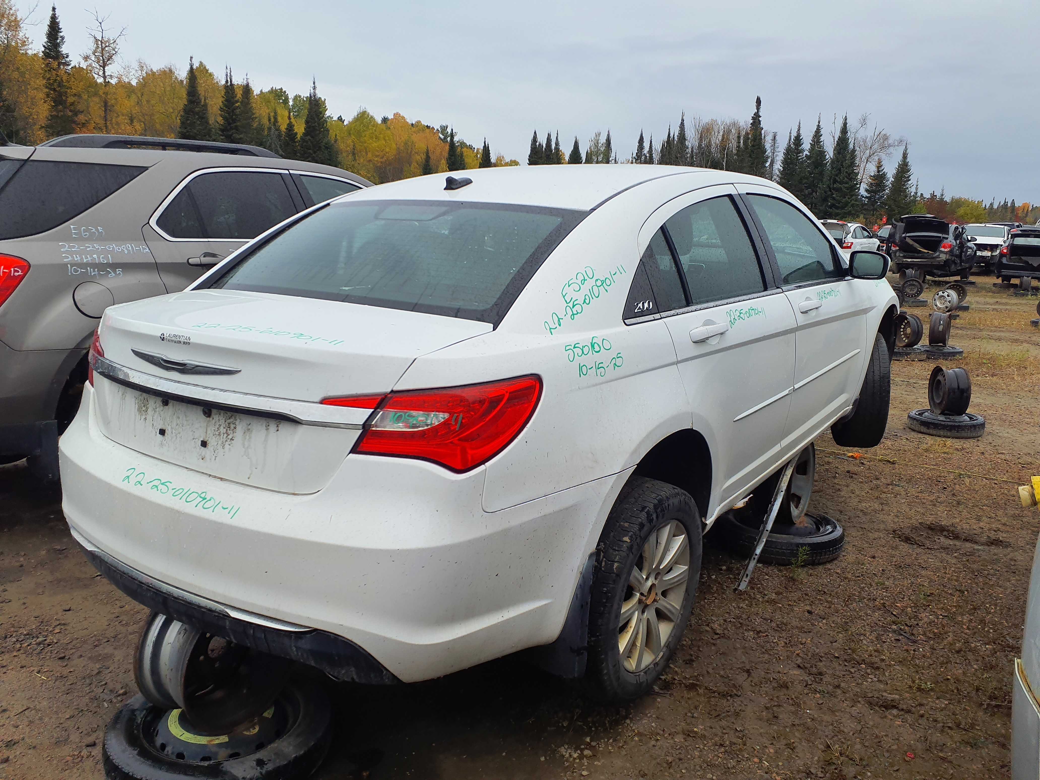 CHRYSLER 200 2011