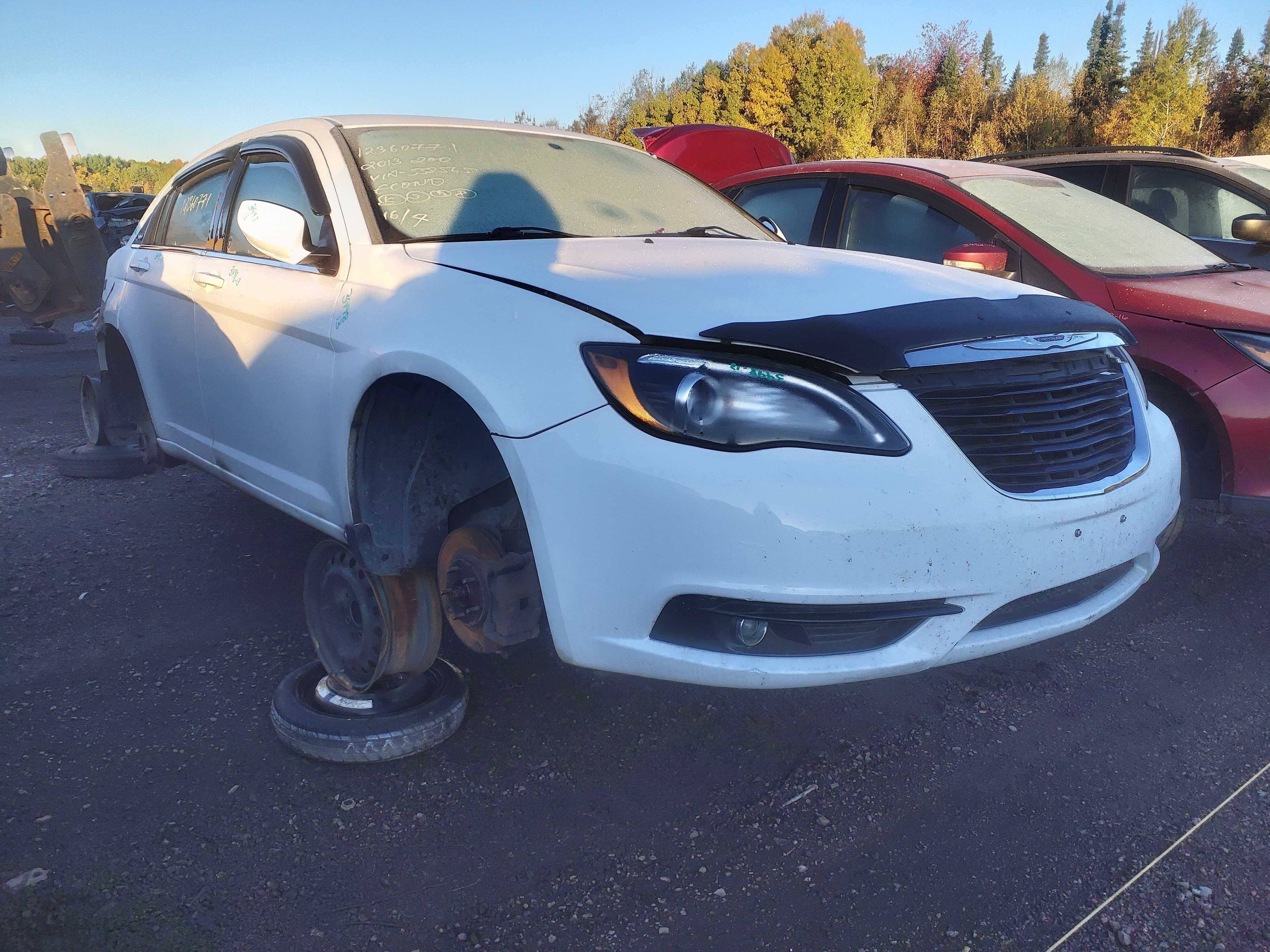 CHRYSLER 200 2013