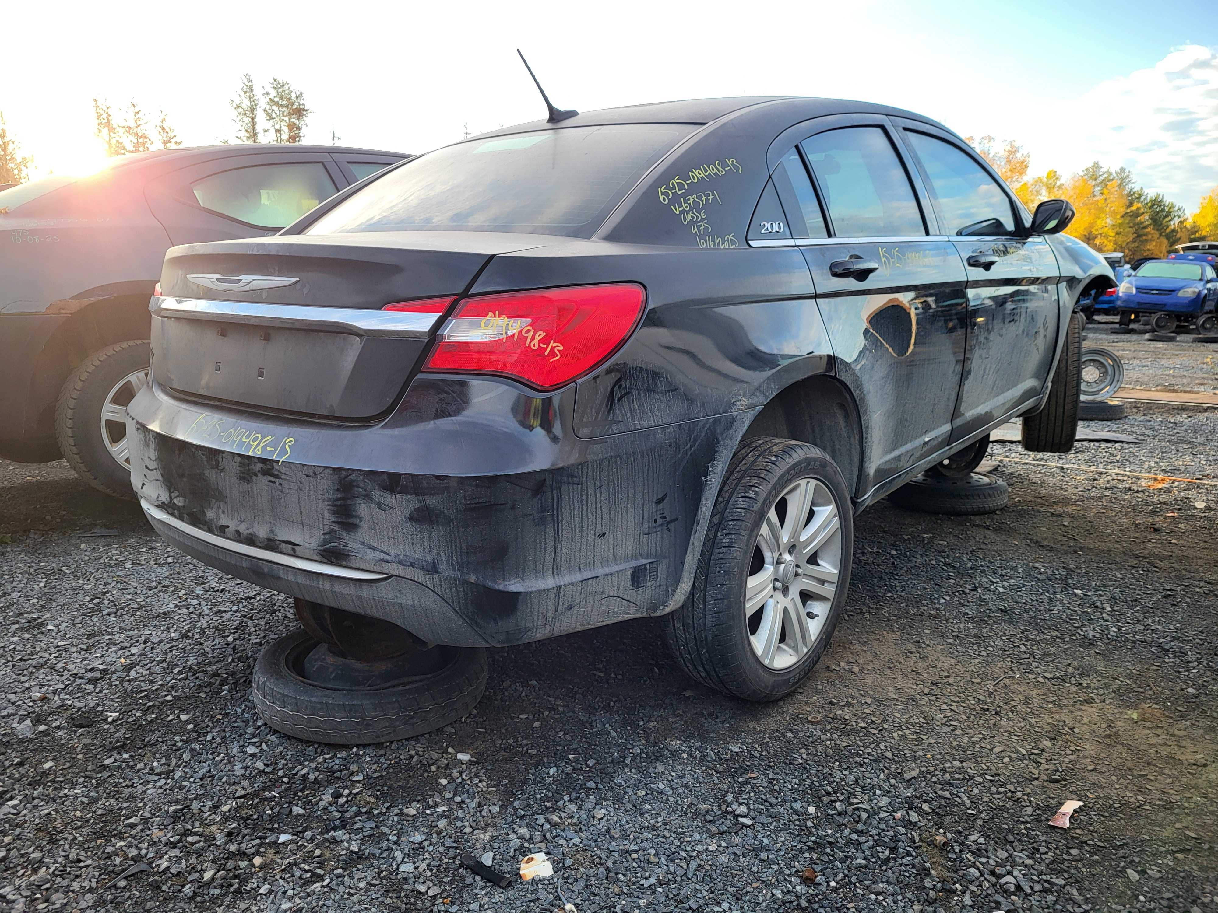 CHRYSLER 200 2013
