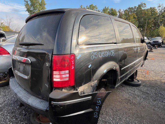 CHRYSLER TOWN &amp; COUNTRY 2008