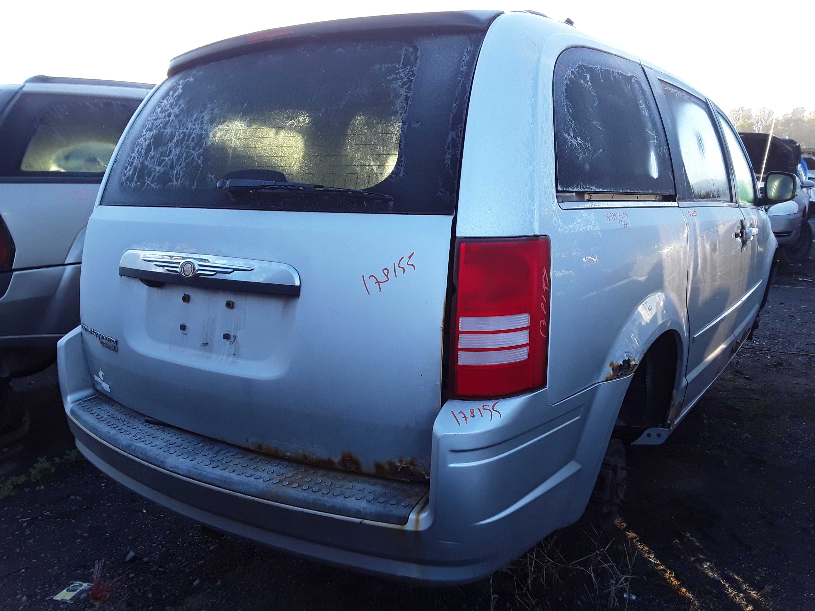 CHRYSLER TOWN &amp; COUNTRY 2008