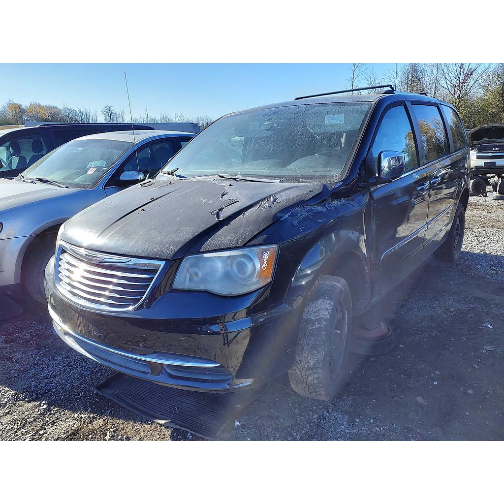 CHRYSLER TOWN & COUNTRY 2011