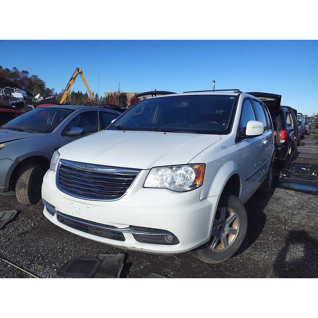 CHRYSLER TOWN & COUNTRY 2012