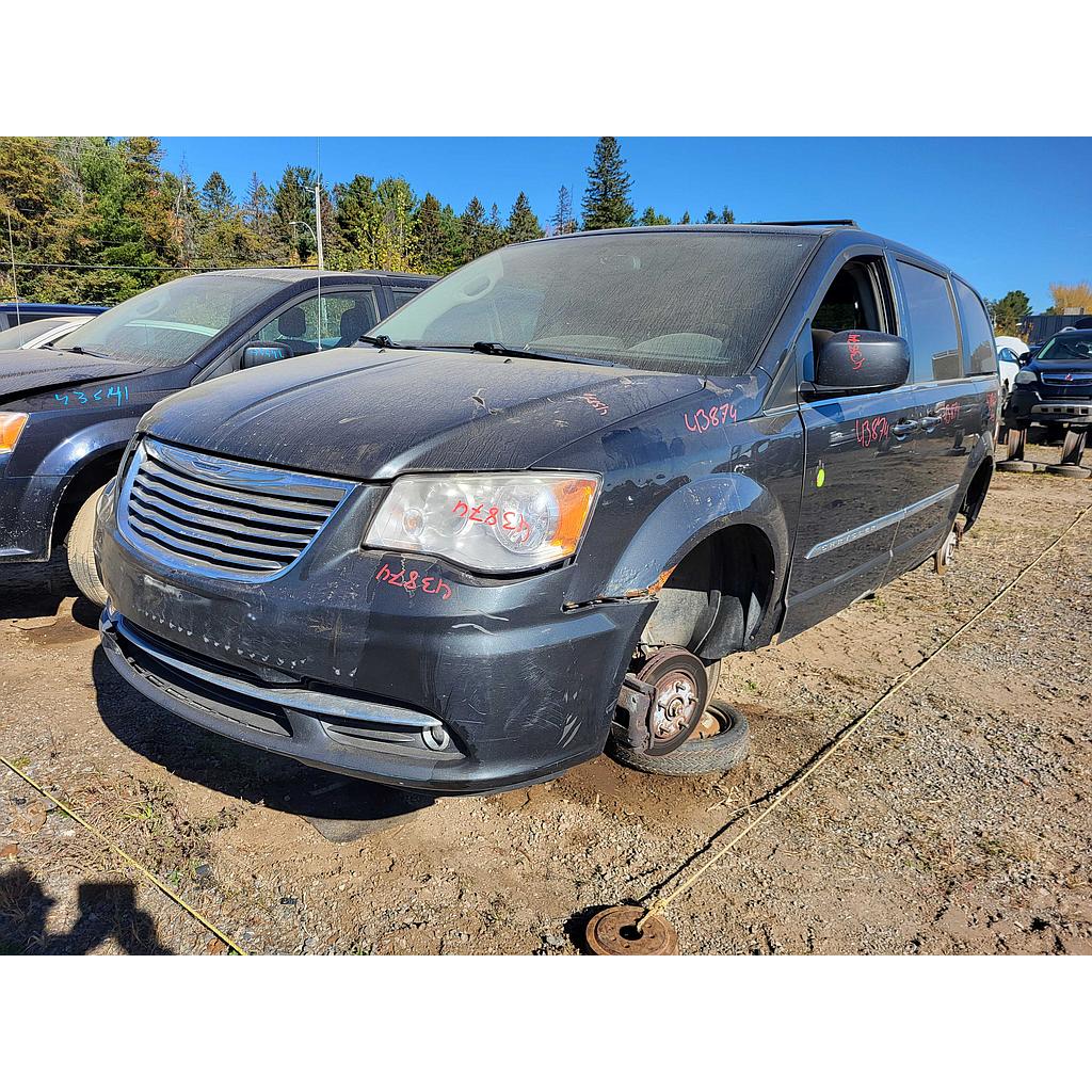 CHRYSLER TOWN &amp; COUNTRY 2012