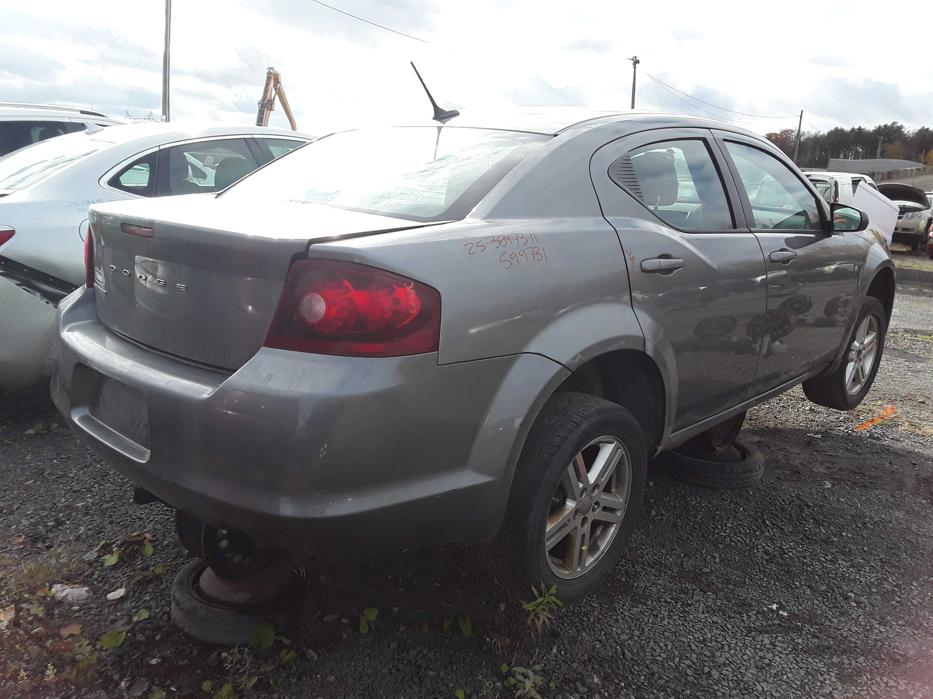 DODGE AVENGER 2011