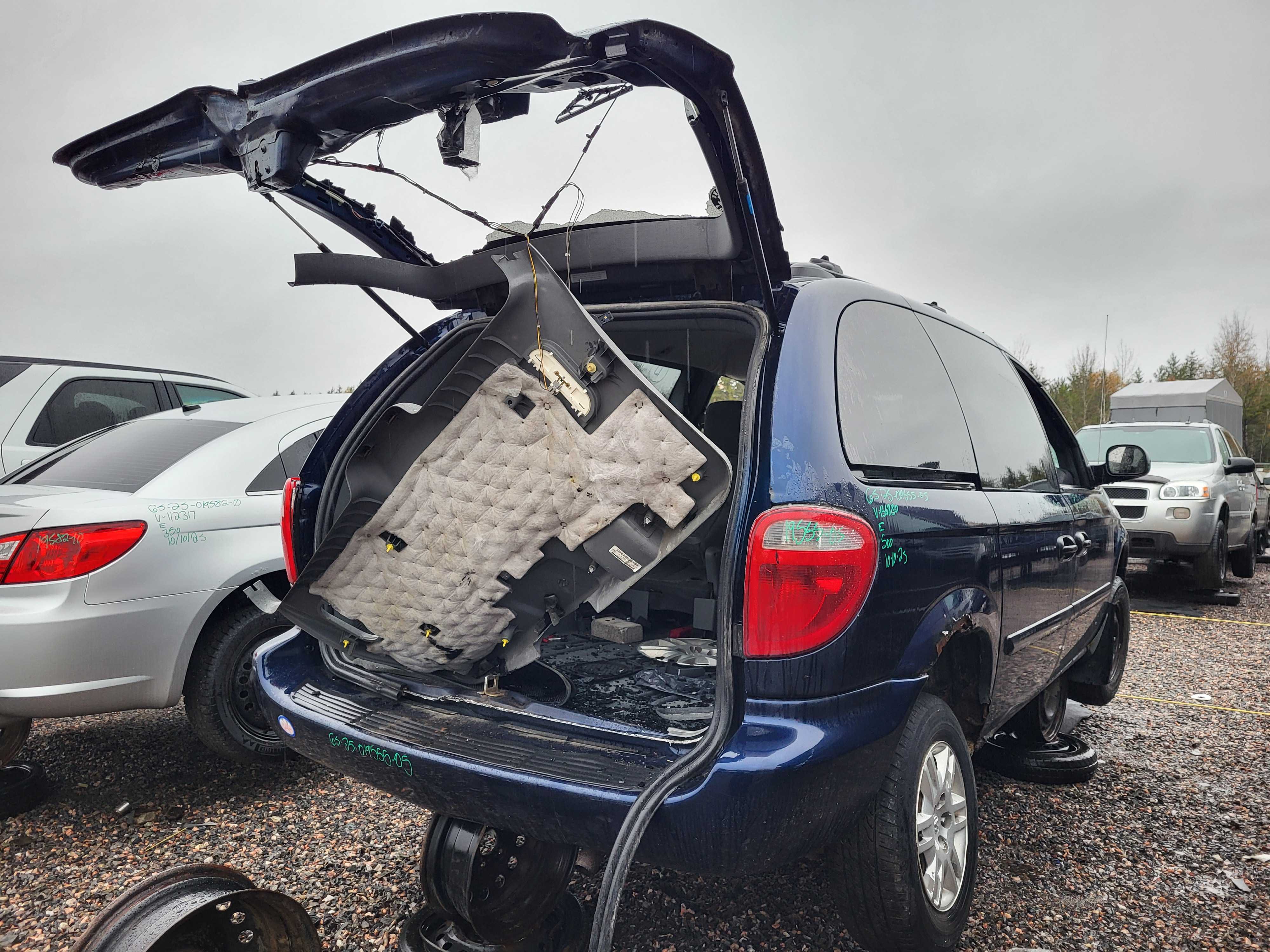 DODGE CARAVAN 2005
