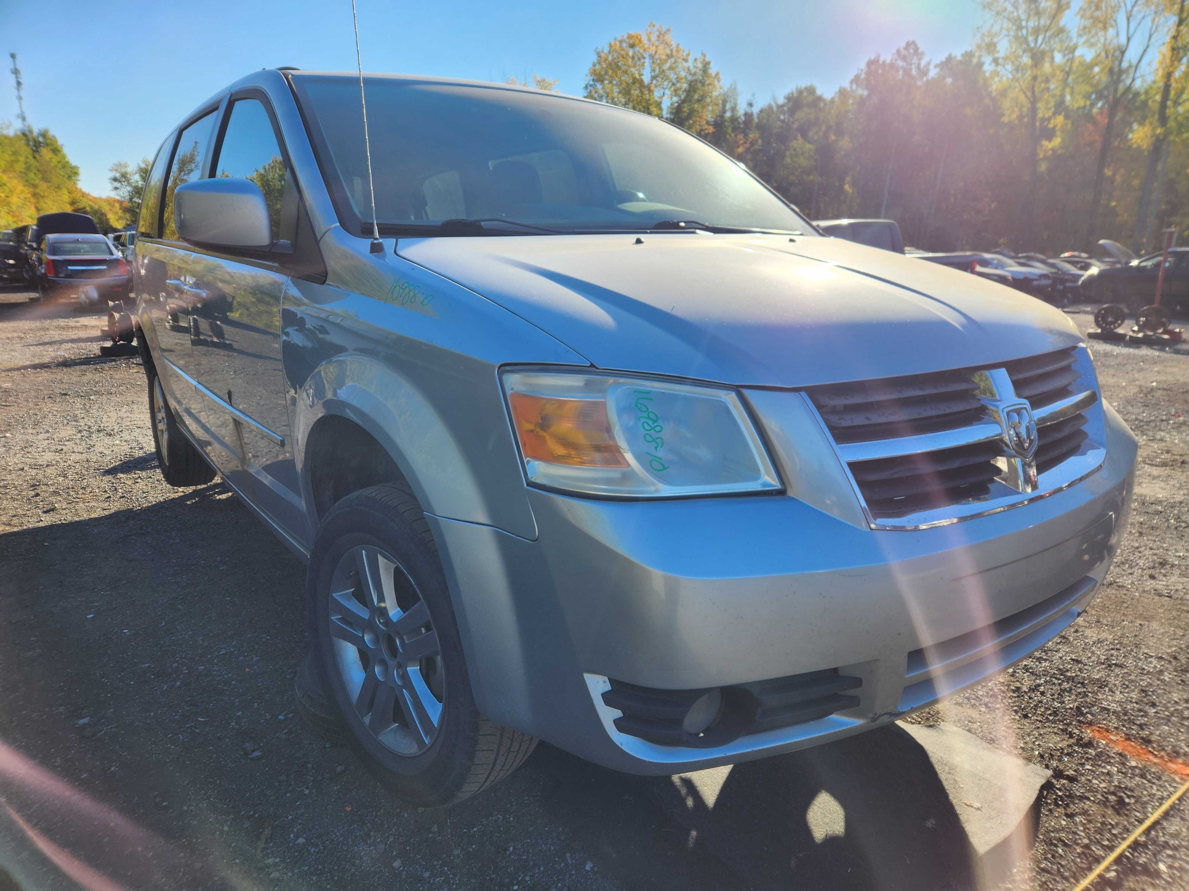 DODGE GRAND CARAVAN 2010