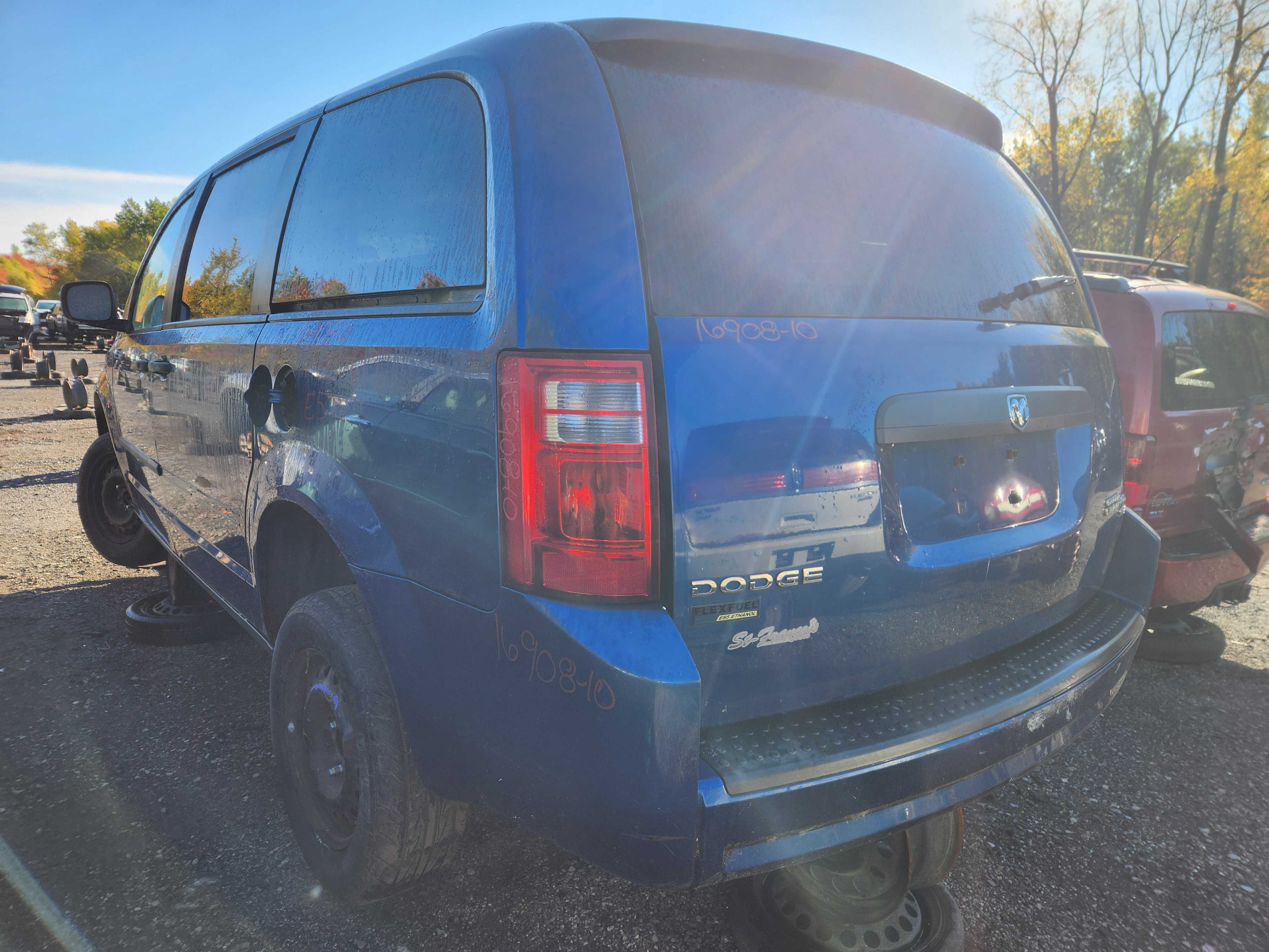 DODGE GRAND CARAVAN 2010