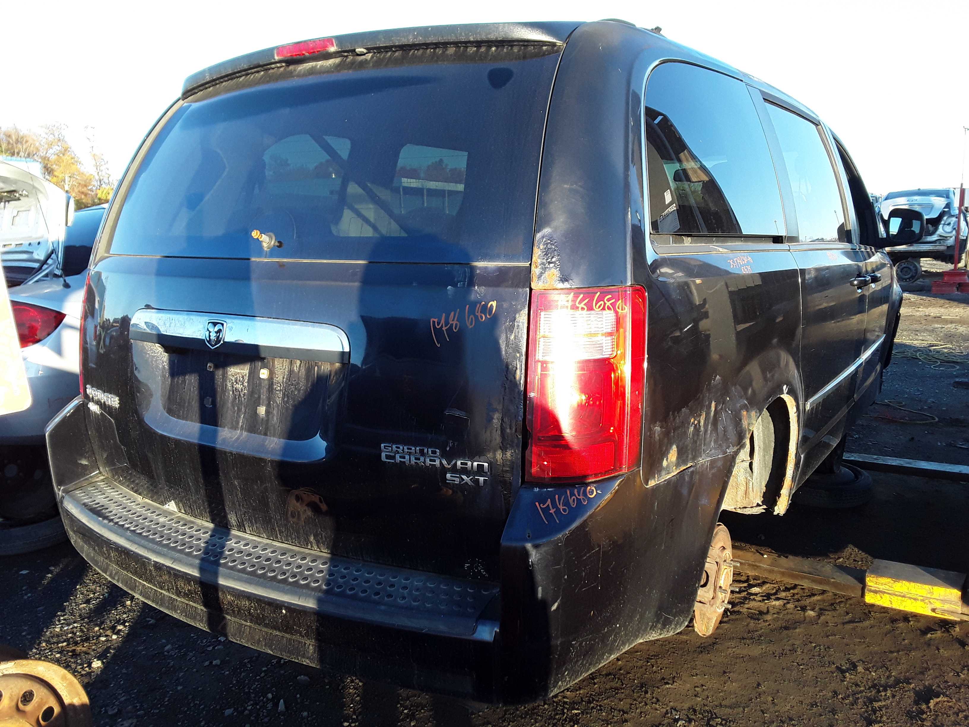 DODGE GRAND CARAVAN 2010