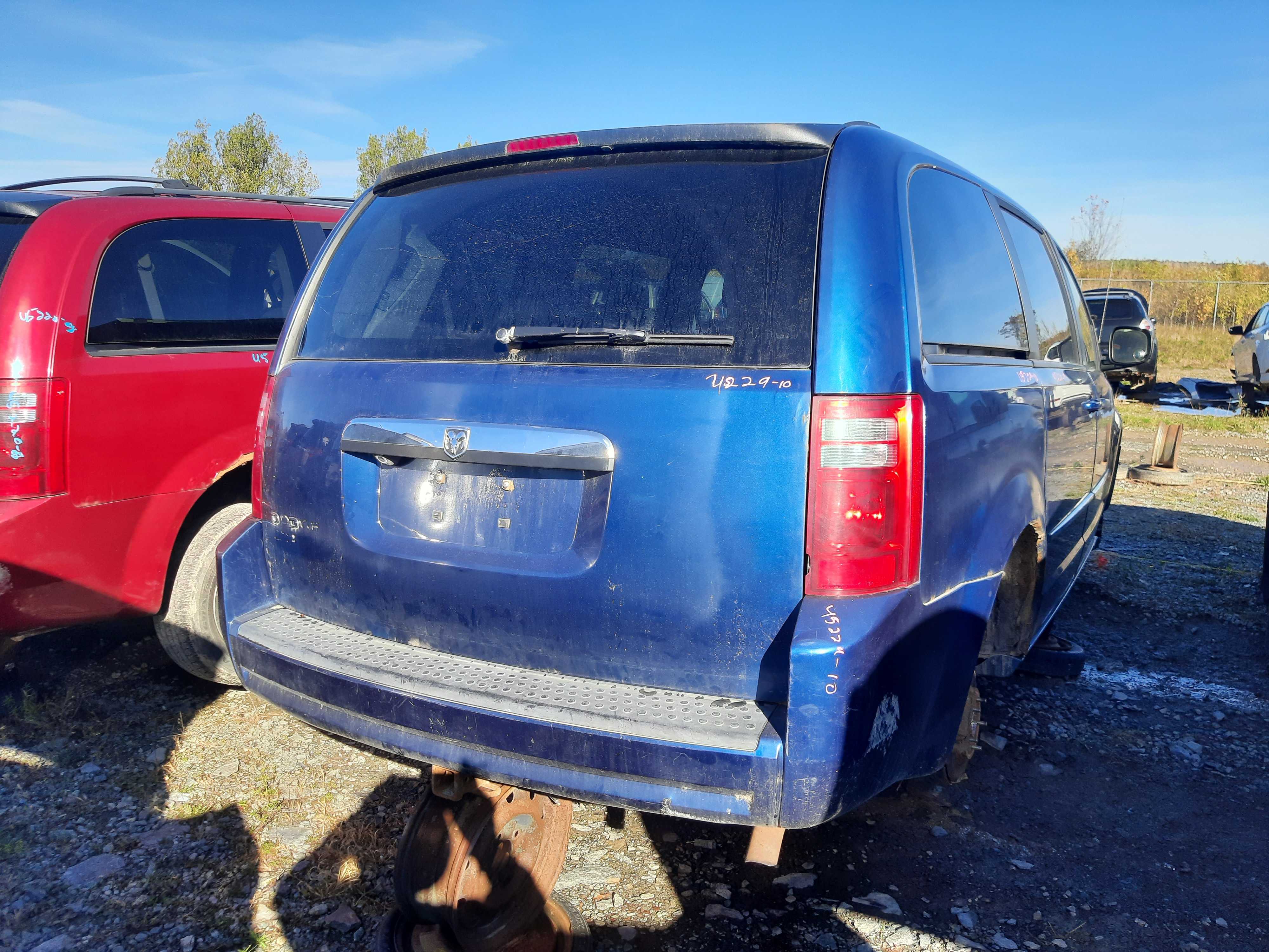 DODGE GRAND CARAVAN 2010