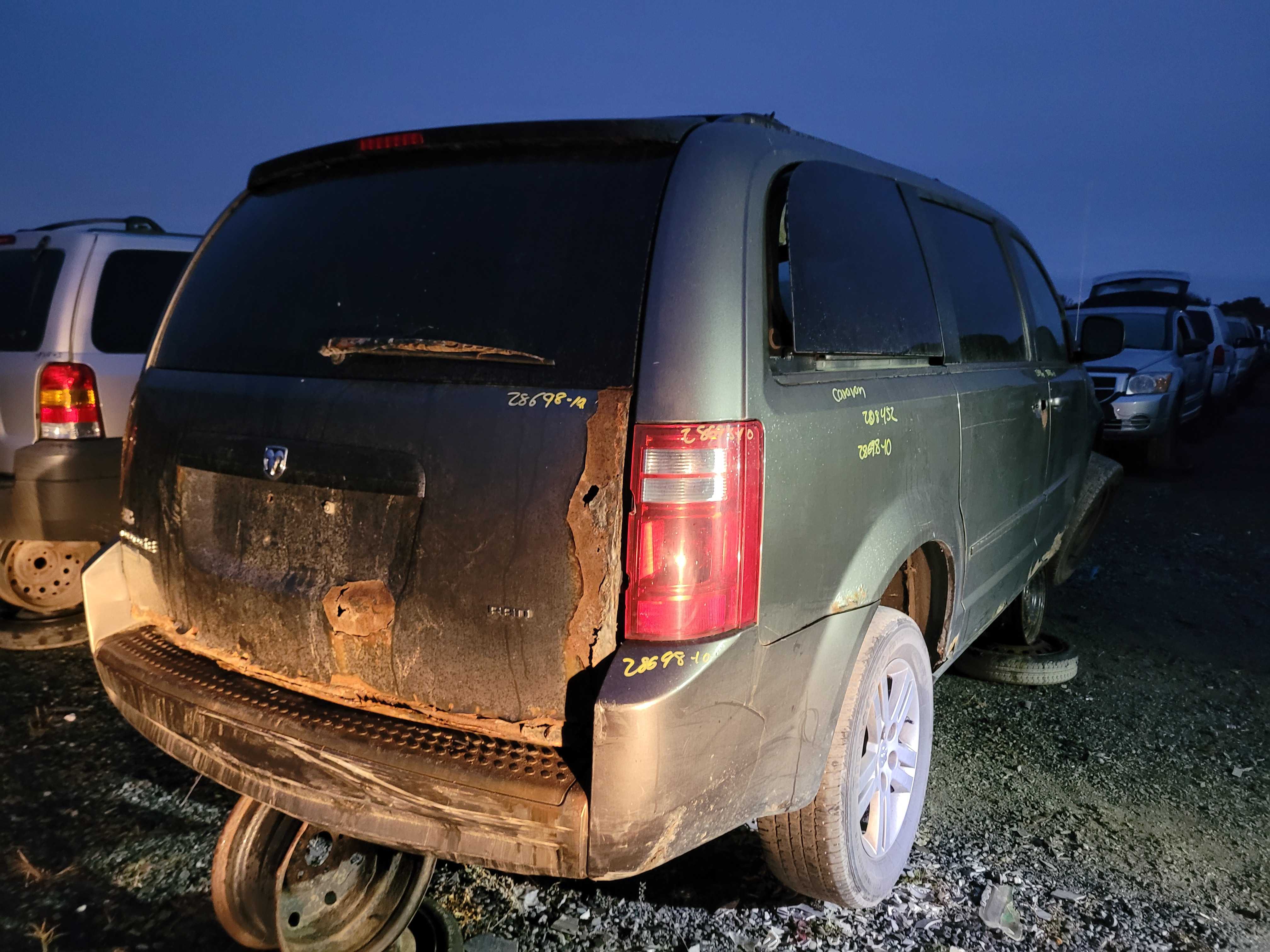 DODGE GRAND CARAVAN 2010