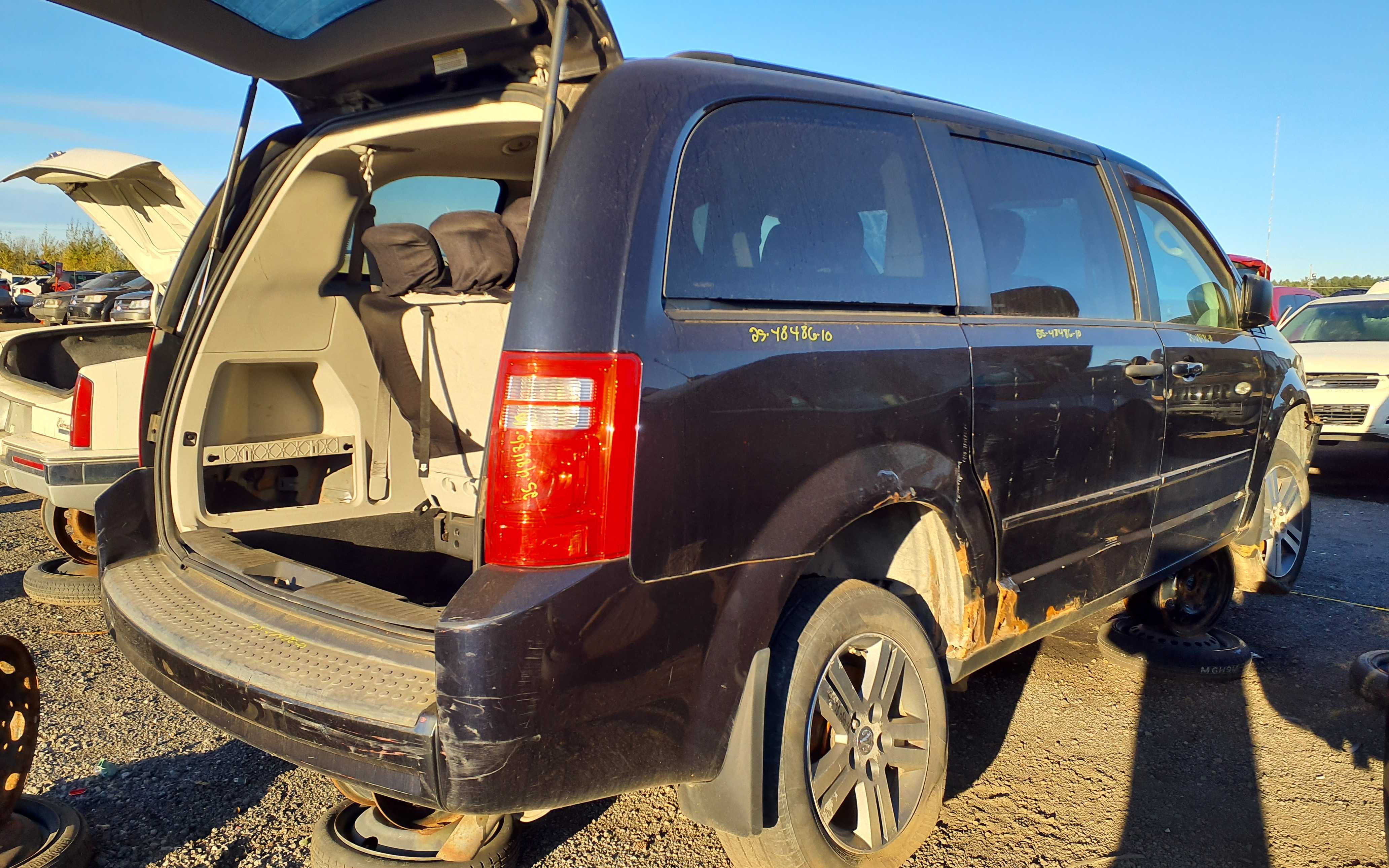 DODGE GRAND CARAVAN 2010