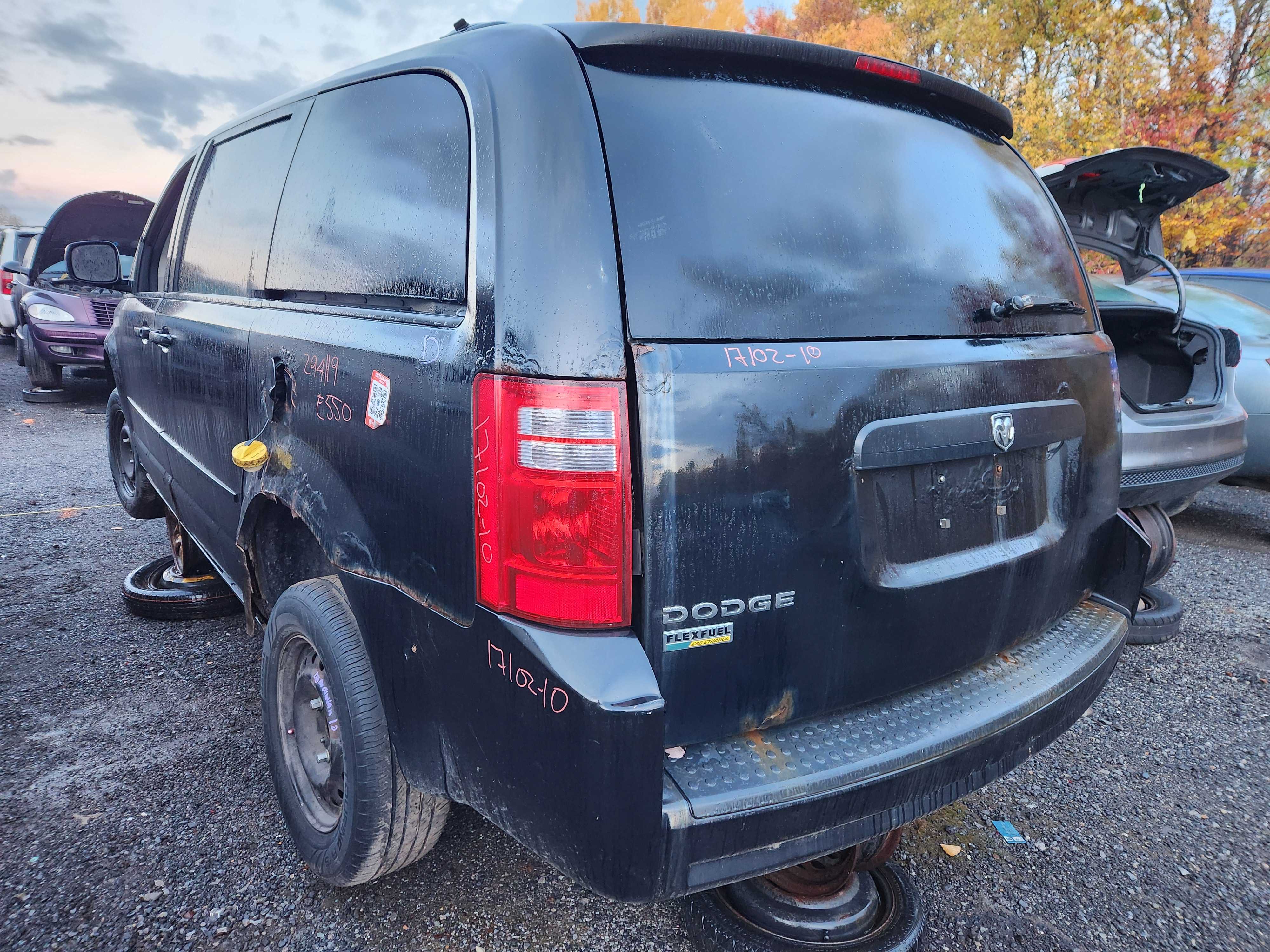 DODGE GRAND CARAVAN 2010