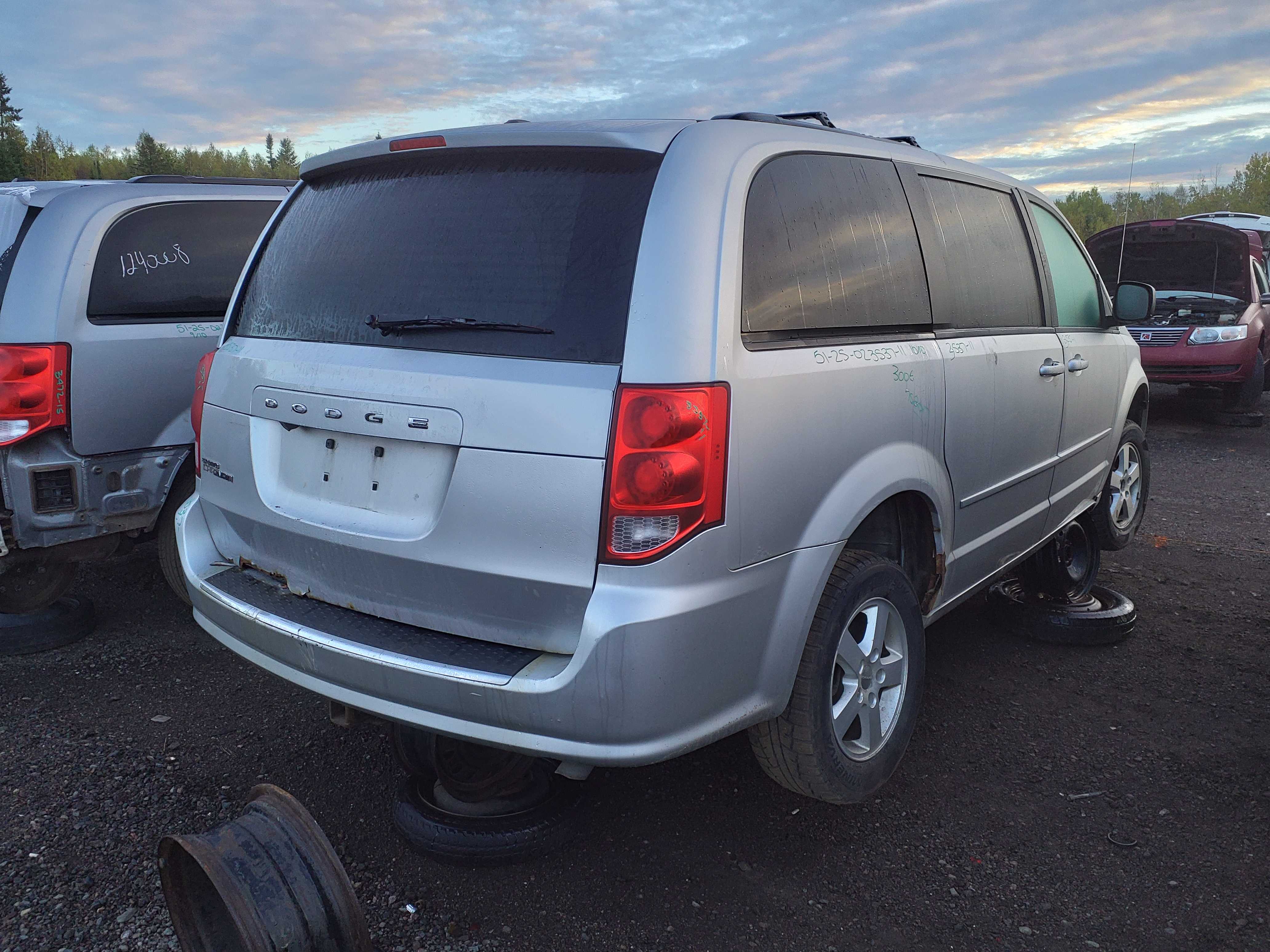 DODGE GRAND CARAVAN 2011