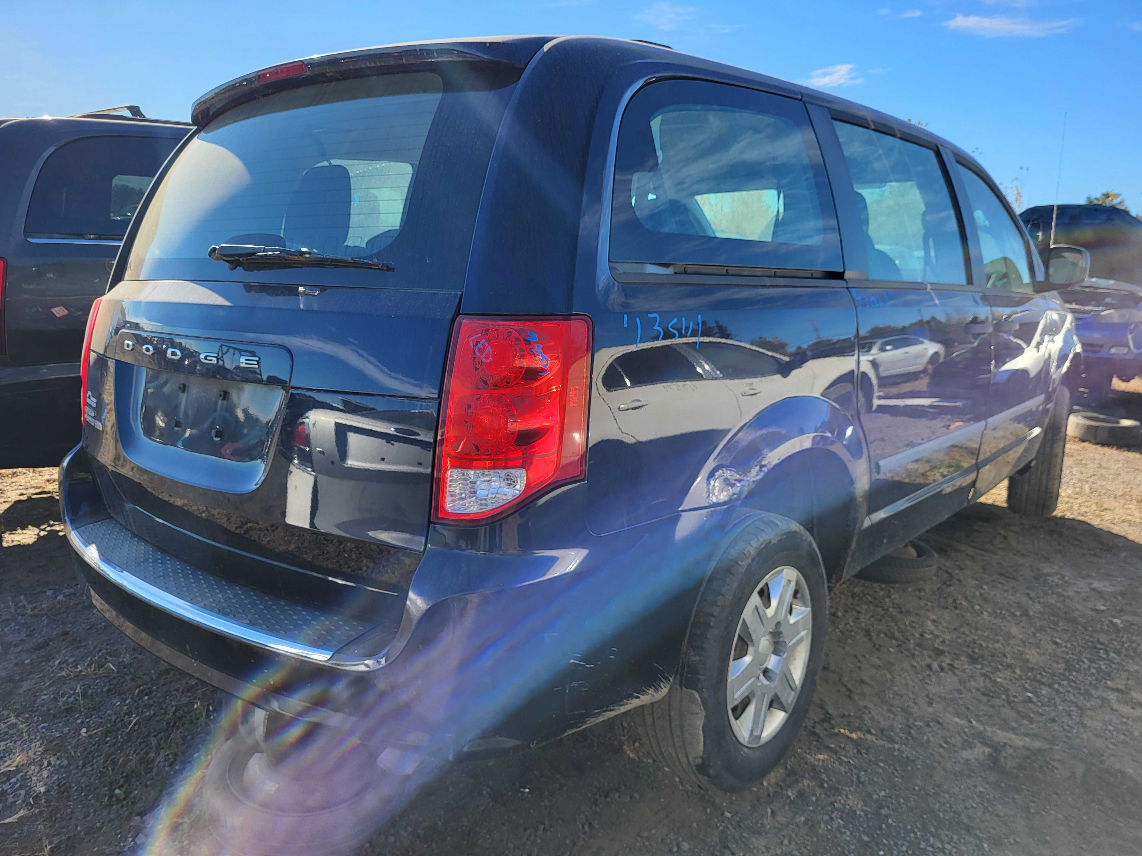 DODGE GRAND CARAVAN 2011