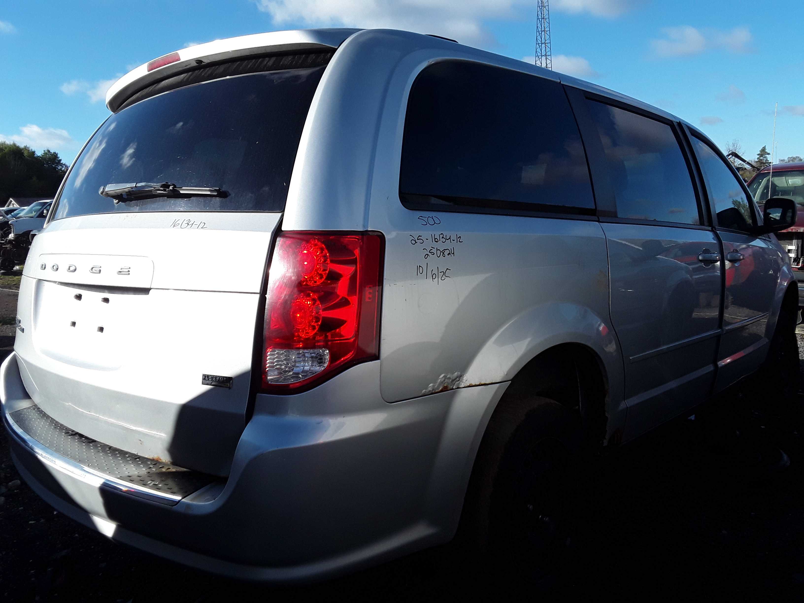 DODGE GRAND CARAVAN 2012